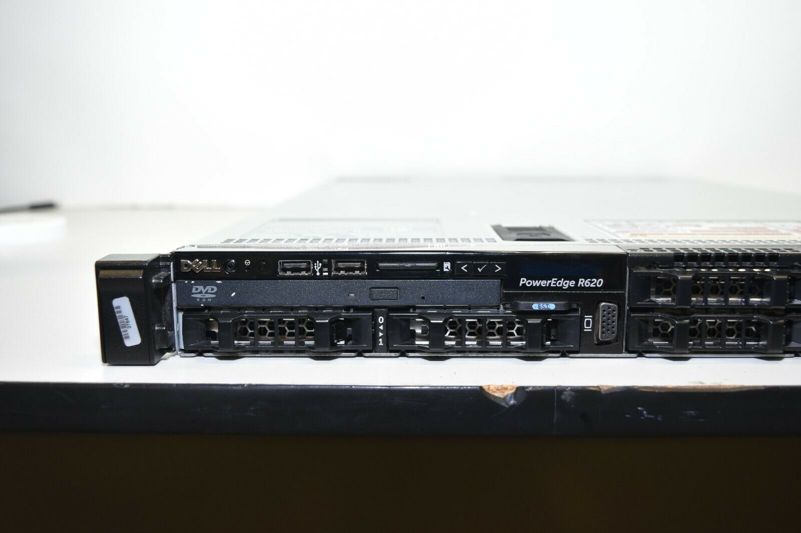 Dell PowerEdge R620 Server with 2x Intel Xeon E5-2667 v2 Processors (3.30GHz, 25M Cache), 128GB RDIMM RAM, PERC H710P RAID Controller - Ideal for Data Centers, Cloud Computing & Enterprise Applications