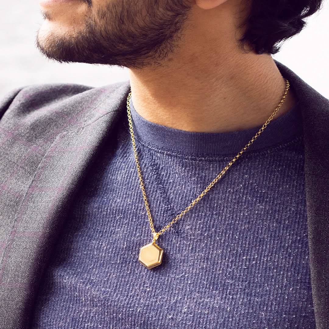 Hexagon Locket Necklace for Men - 18K Gold Plated Pendant with Photo Insert - Perfect Gift for Anniversary, Valentine's Day & Special Occasions