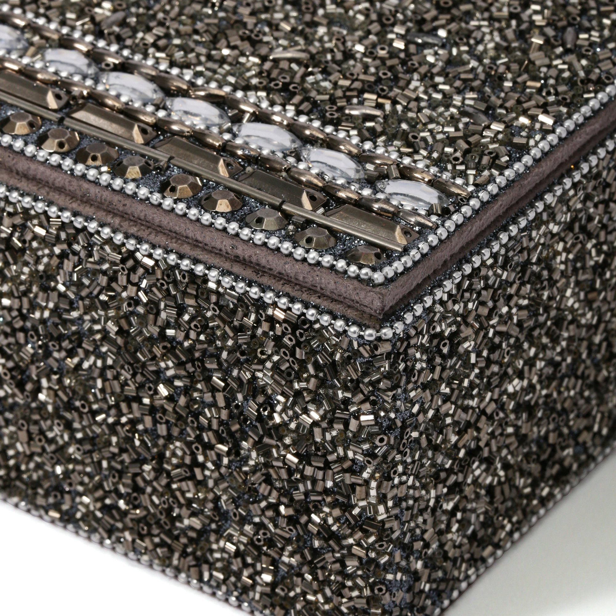 Elegant Silver Jewelry Box for Necklaces, Rings & Earrings - Perfect for Gifts, Travel & Home Storage