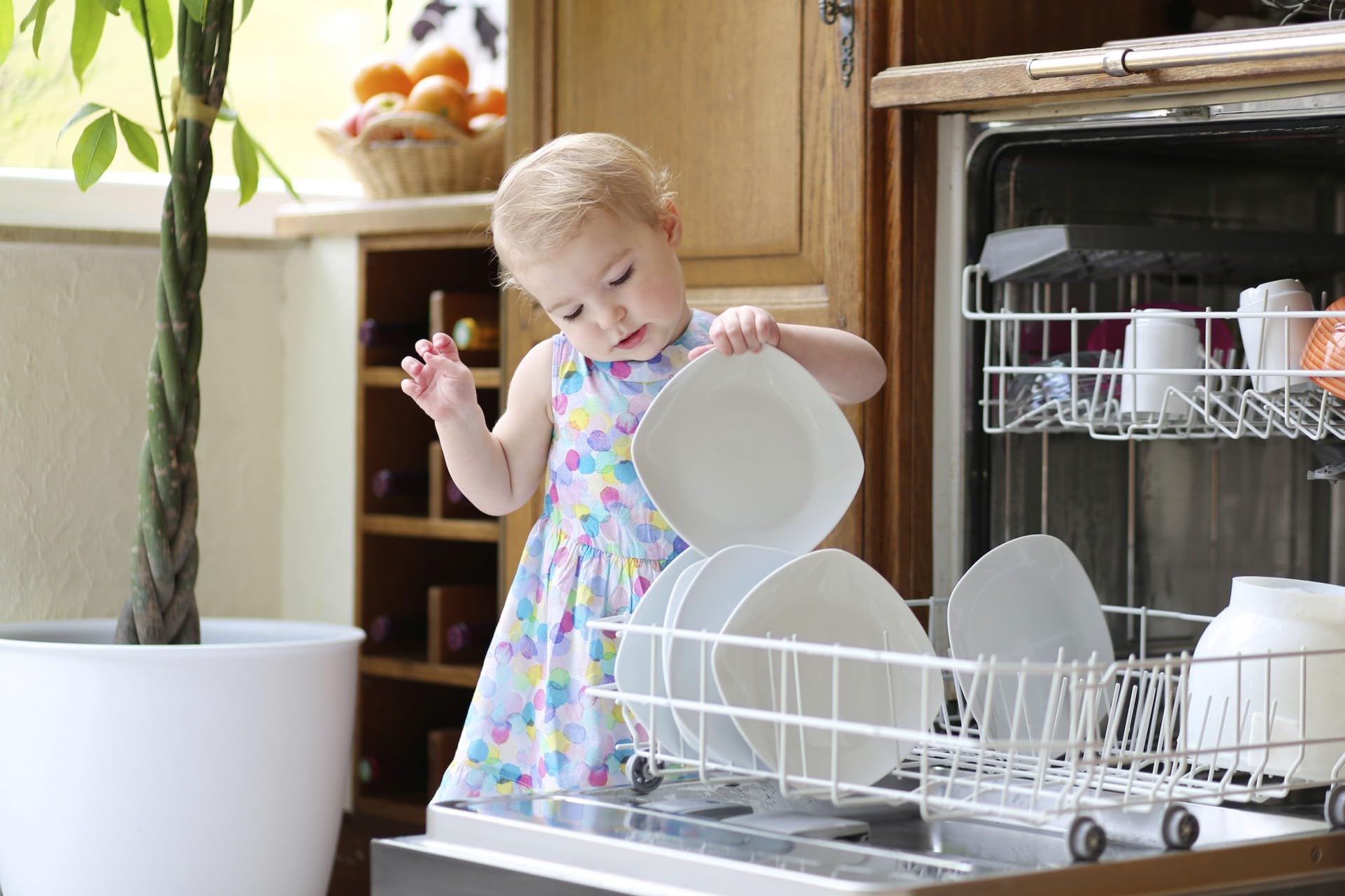ULTRALITE Essentials Dishwasher Salt - 2 kg (Compatible with All Dishwasher Brands Including International Models) | World's First Salt Effective for 400+ ppm Hard Water | Perfect for Hard Water Areas & Improves Dishwashing Performance