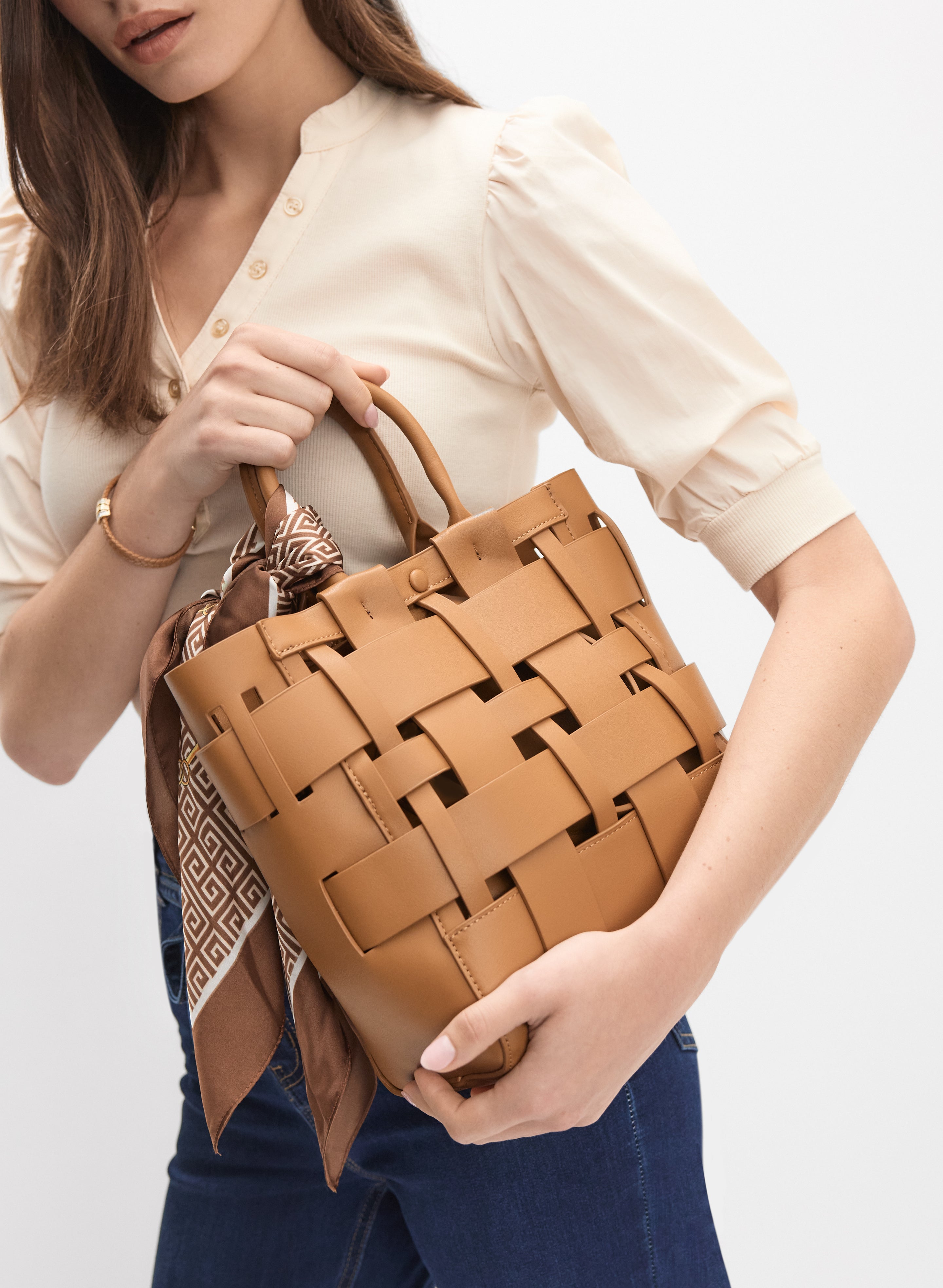 Stylish Woven Basket Bag for Women - Trendy Handmade Crossbody Purse for Shopping, Beach & Everyday Use