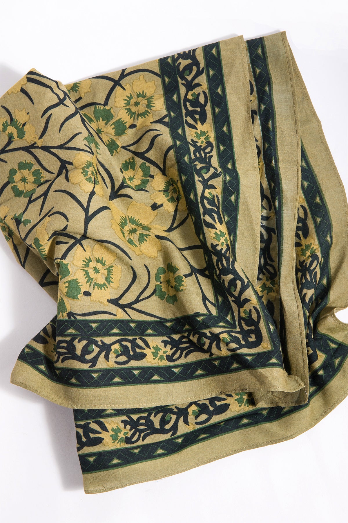 Floral Bandana Scarf - Stylish & Versatile Fashion Accessory for Women, Men - Perfect for Headband, Neck Scarf, Hair Wrap, Face Covering & Outdoor Activities
