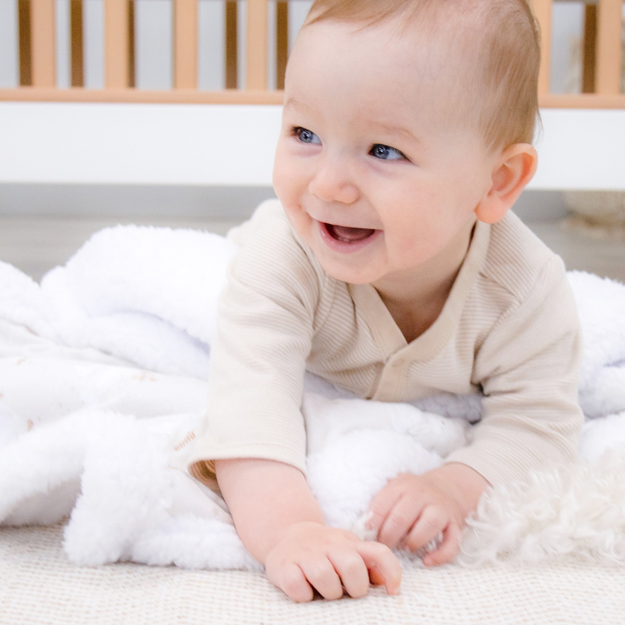 Bunny Dreams Reversible Fleece Cuddle Blanket - Soft Cozy Flannel Throw for Adults & Kids - Perfect for Bed, Sofa, and Travel