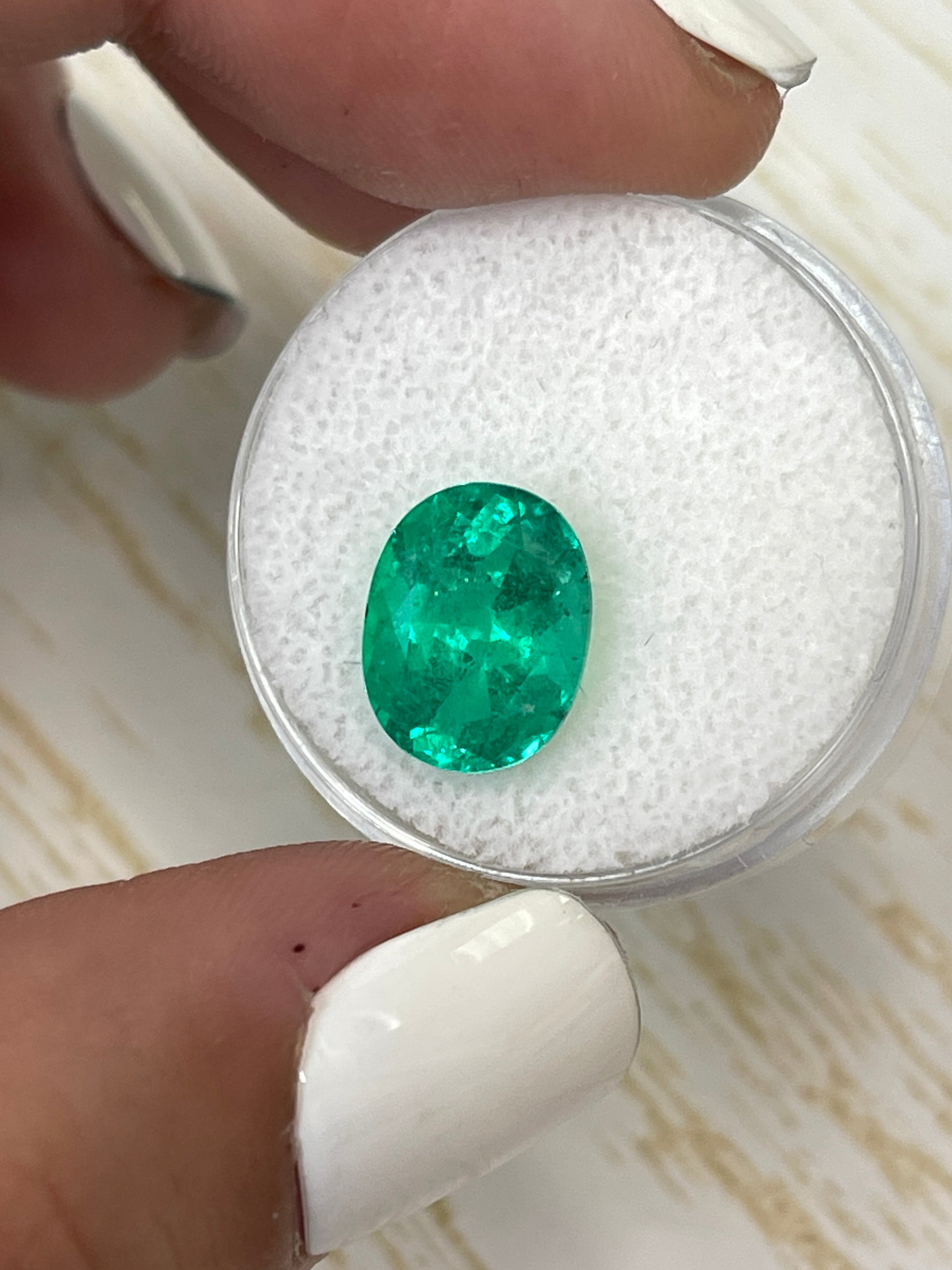 3.97 Carat 11.5x9mm Muzo Green Colombian Emerald Loose Gemstone - Oval Cut Natural Emerald for Jewelry Making, Engagement Rings & Luxury Gifts