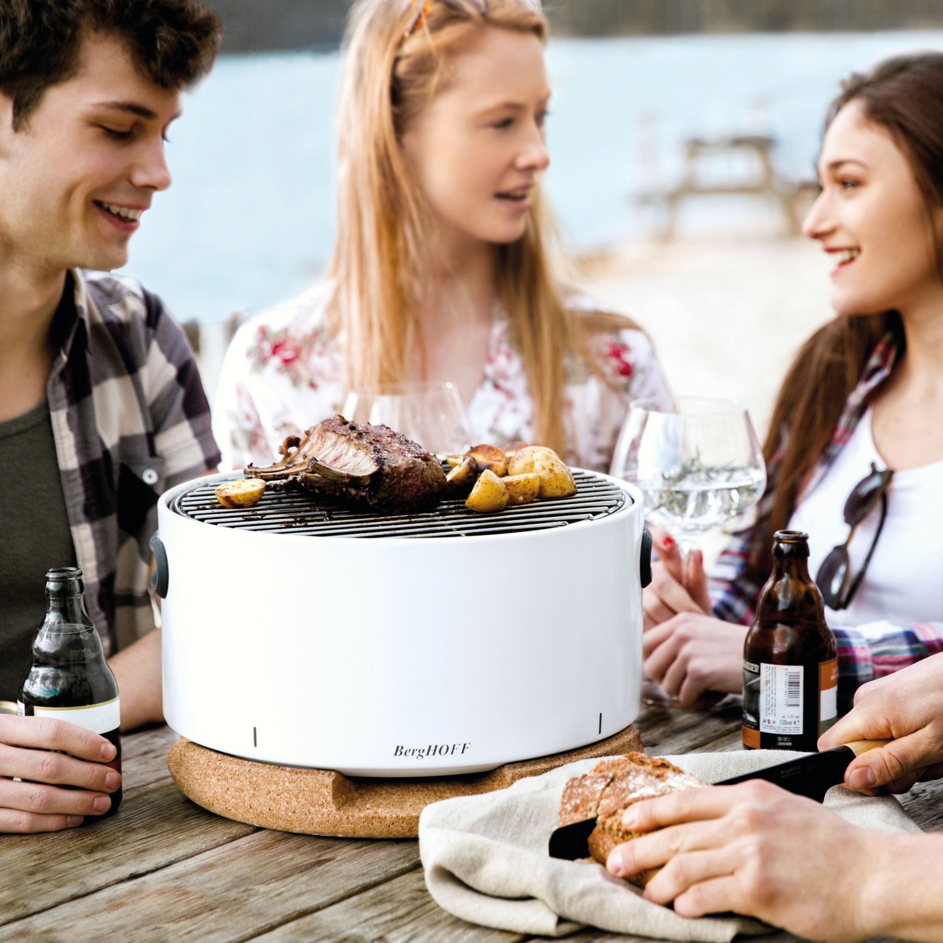 BergHOFF Leo Portable Tabletop Charcoal Grill - Compact Outdoor BBQ Grill for Camping, Picnics & Backyard Cooking, White