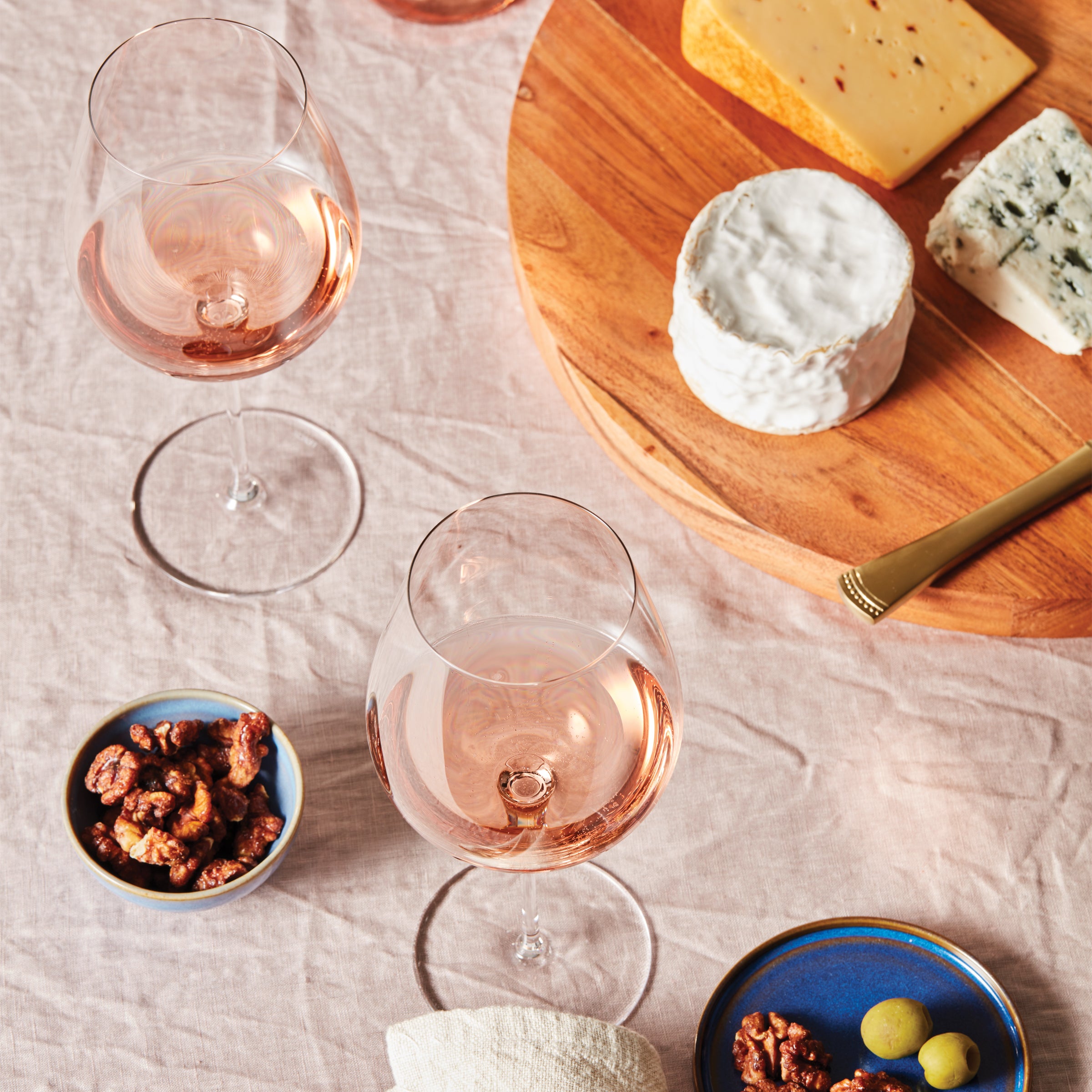 Premium Tuscany Signature Series Wine Glasses Set of 4 - Elegant Stemware for Red Wine, White Wine & Champagne - Perfect for Dinner Parties, Romantic Dates & Gift Giving