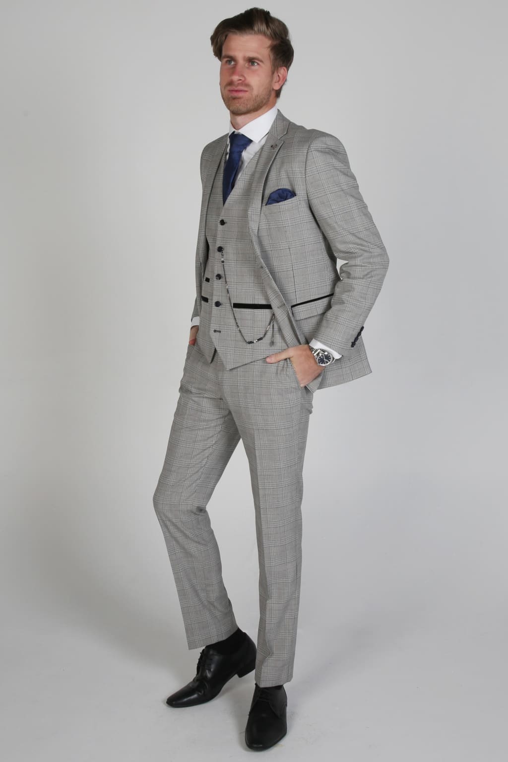 Hugo Grey Check Three Piece Suit for Men - Premium Wool Business Suit Set with Vest & Pants - Perfect for Weddings, Office & Formal Events