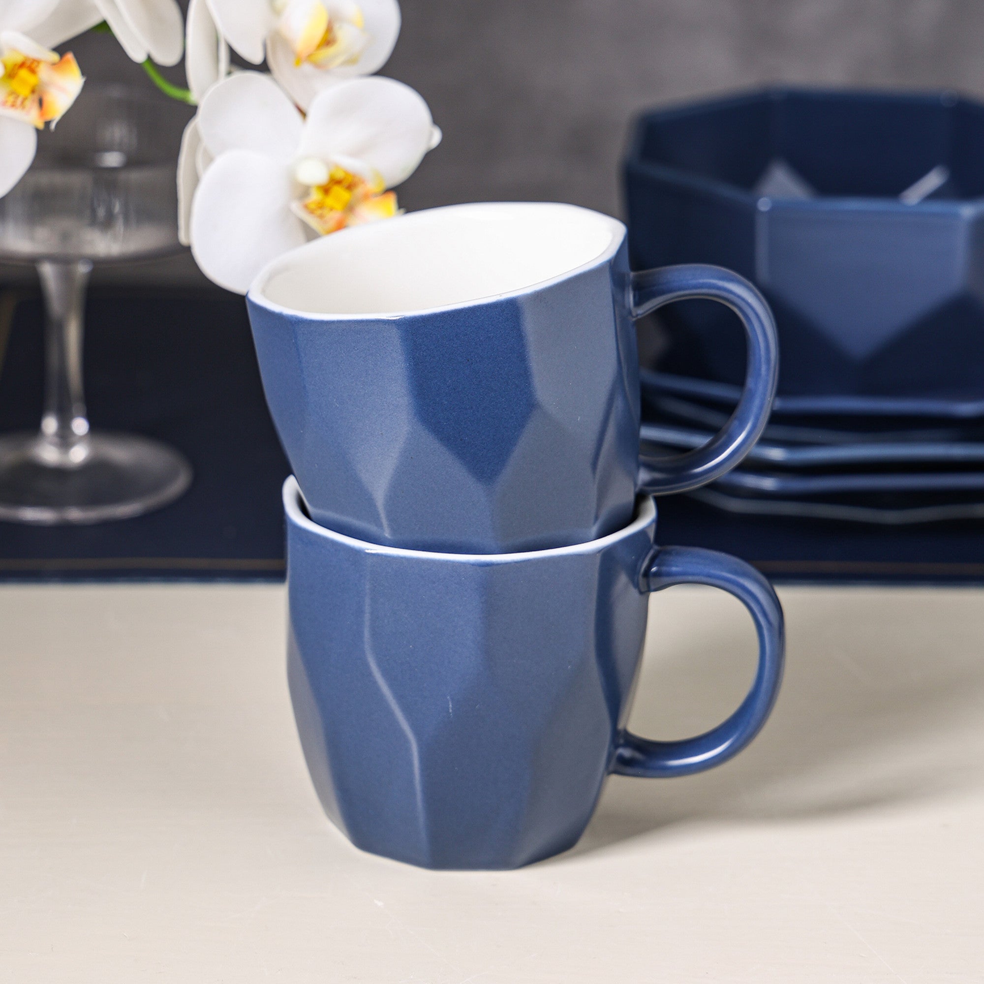 Premium Jamie Porcelain Dinnerware Set - Elegant Blue 16-Piece Dinnerware for Formal Dining, Entertaining & Everyday Use