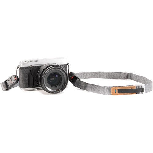Peak Design Leash Camera Strap - Adjustable & Comfortable Neck Strap for DSLR & Mirrorless Cameras (Ash Gray) - Perfect for Travel, Hiking & Outdoor Photography