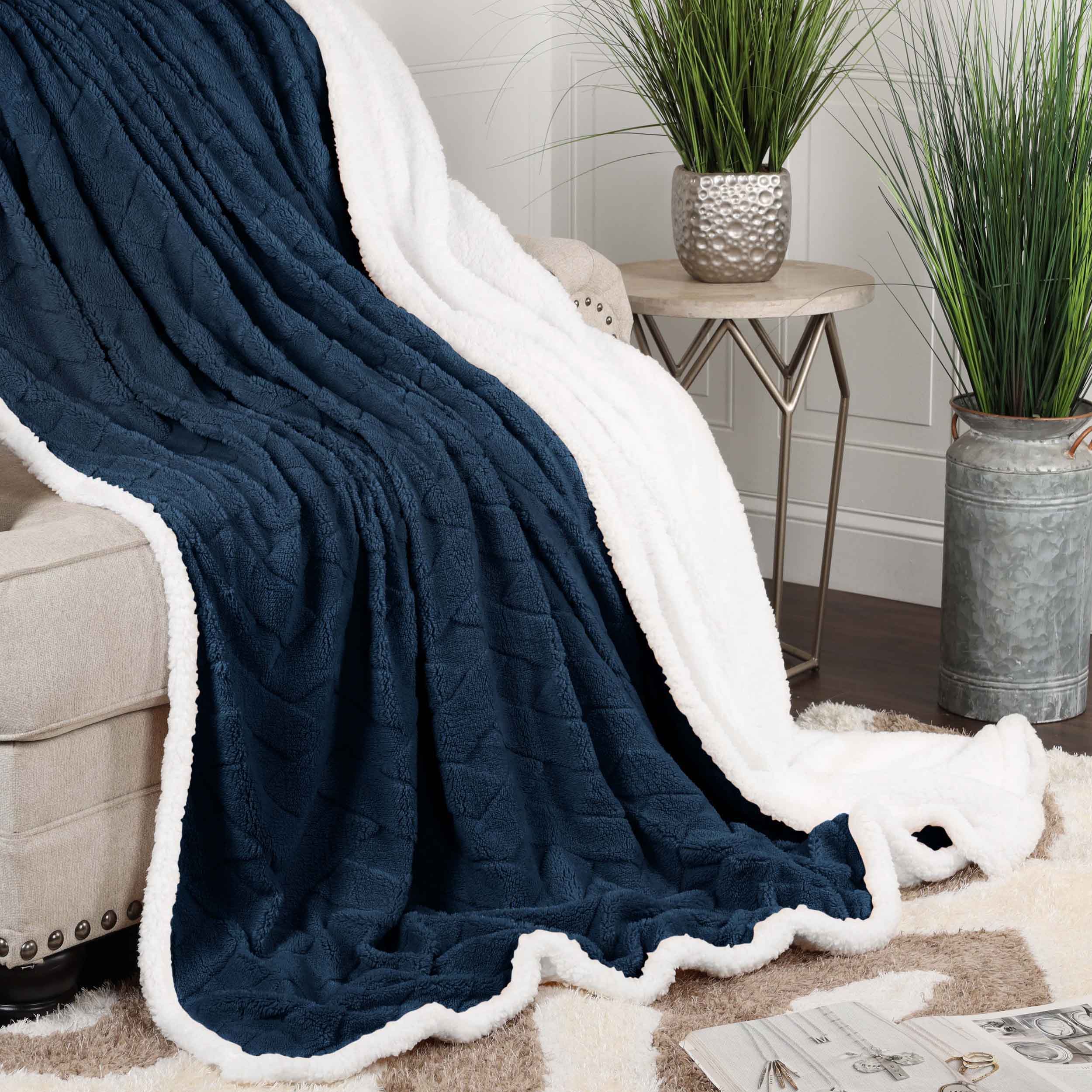 Nuuk Reversible Jacquard Lattice Plush Sherpa Fleece Blanket - Ultra Soft & Warm Winter Throw for Couch, Bed & Travel - Cozy Home Decor Gift for Christmas & Cold Weather