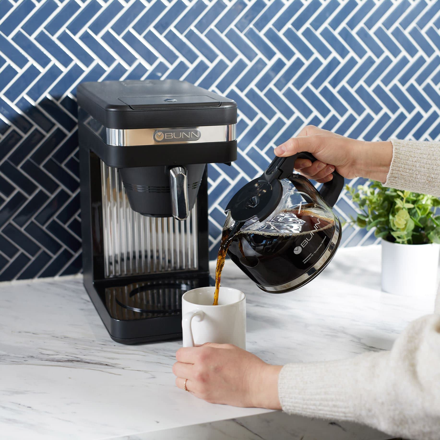 BUNN CSB2B Speed Brew Elite 10-Cup Coffee Maker - Fast Brewing, Black/Stainless Steel - Perfect for Home, Office & Restaurants