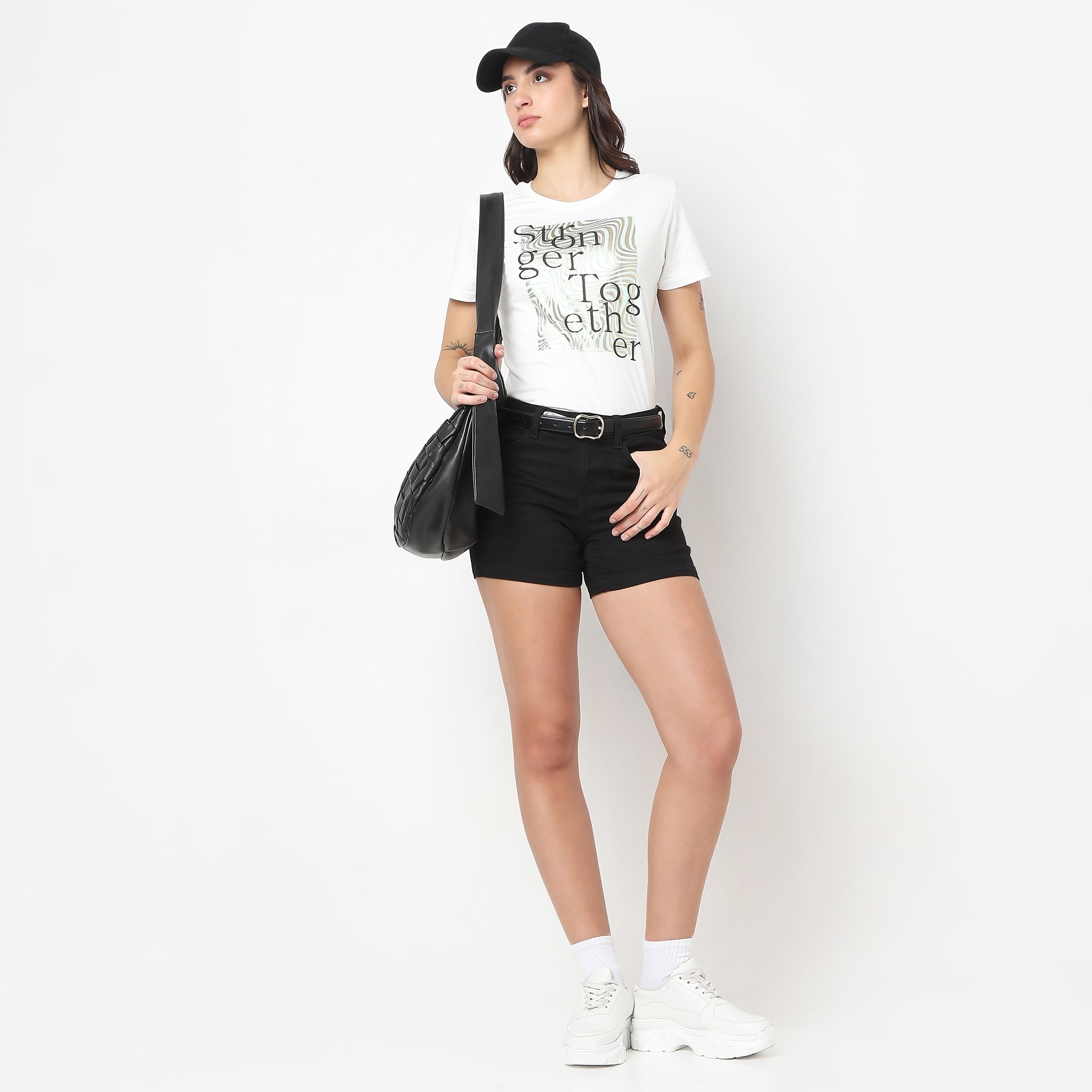 Stylish Knitted Graphic T-Shirt for Men & Women - Trendy Casual Wear for Everyday Outfits & Street Fashion