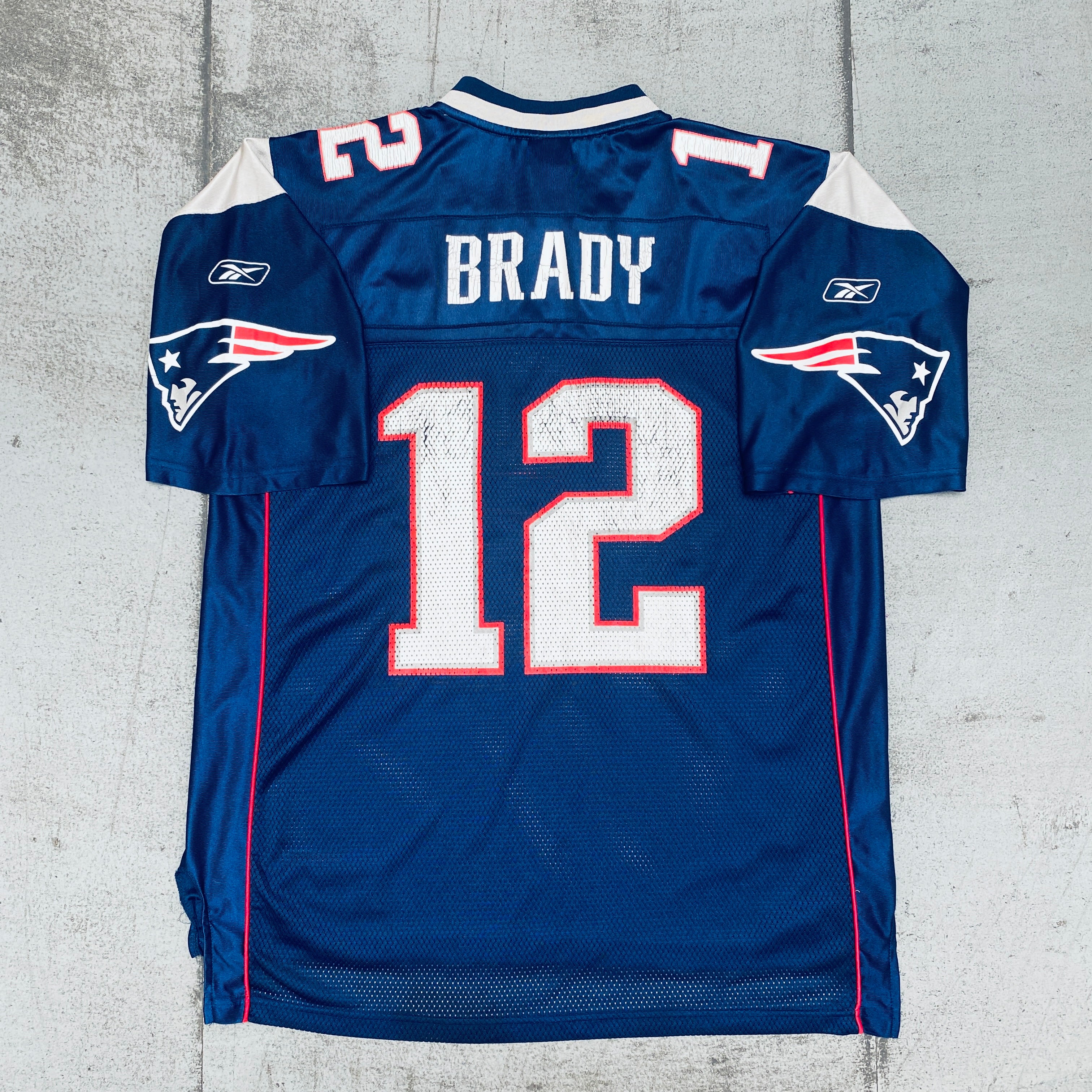 Authentic New England Patriots Tom Brady 2002/2003 Replica Jersey (Large) - Perfect for Game Day, Fan Events & Collectors