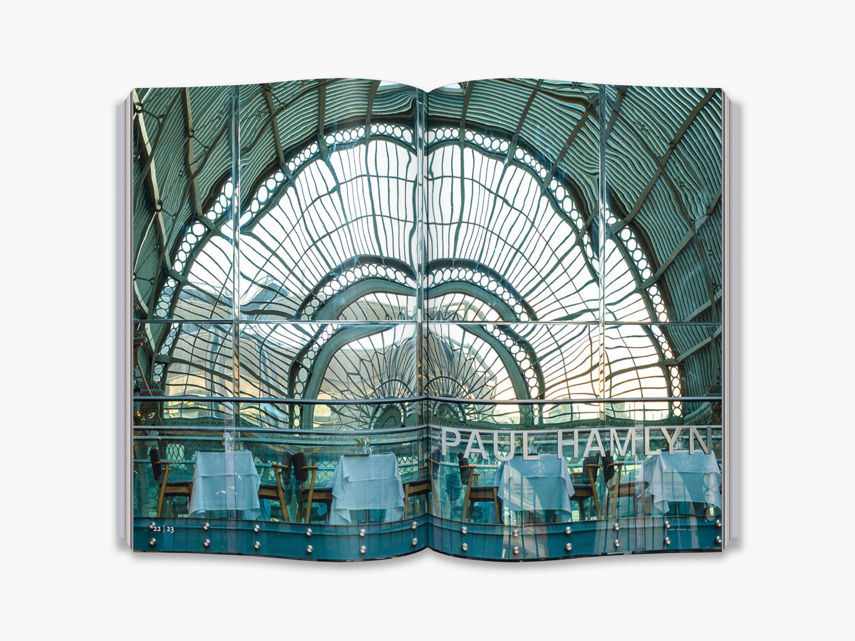 Royal Opera House Pocket Photo Book - Collectible Miniature Photo Album for Travel, Gifts & Souvenirs | Perfect for Opera Lovers, London Tourists & Photography Enthusiasts