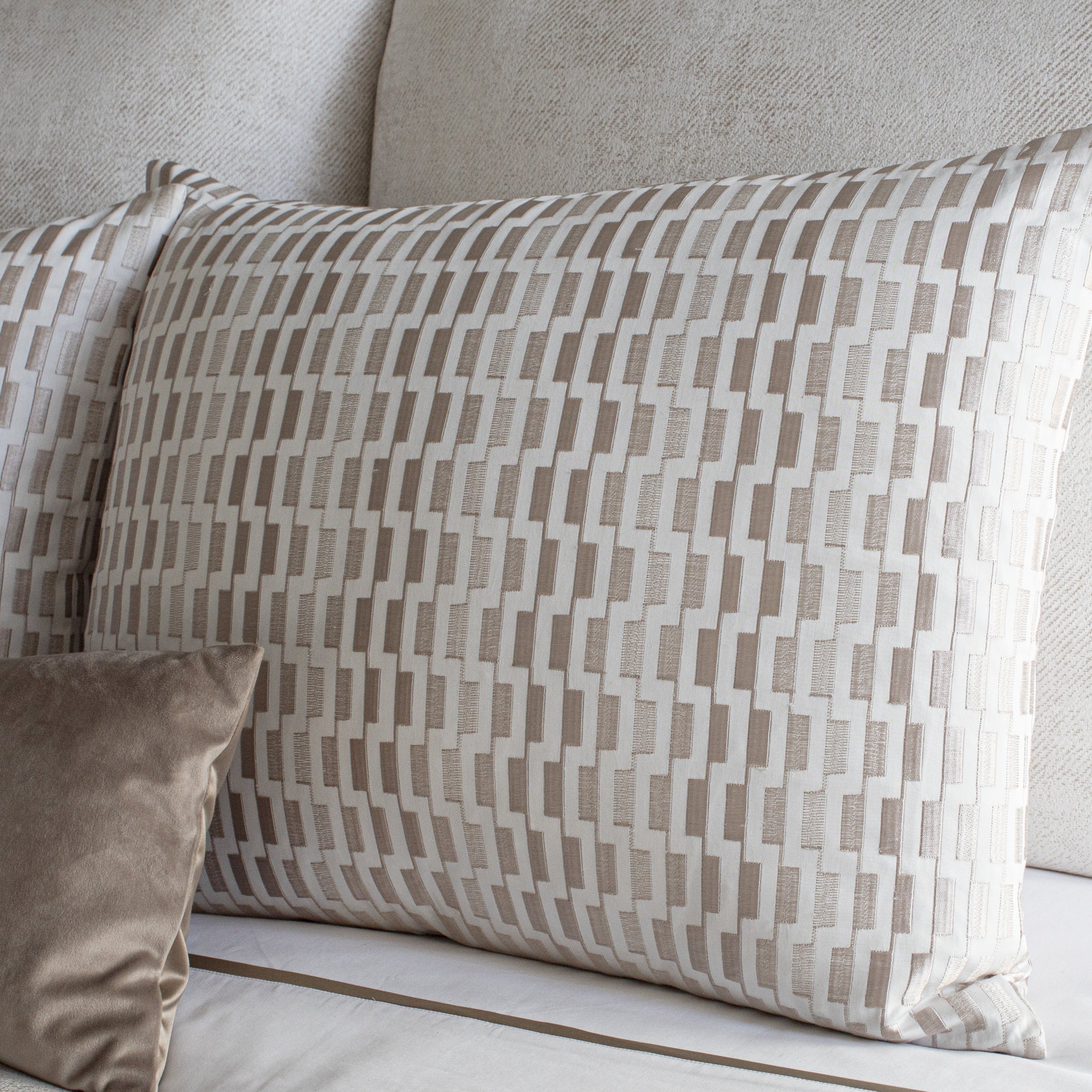 High-Quality Ingot Sham - Premium Decorative Throw Pillow Cover for Sofa, Bed & Couch - Perfect for Home Decor, Living Room & Bedroom Accents