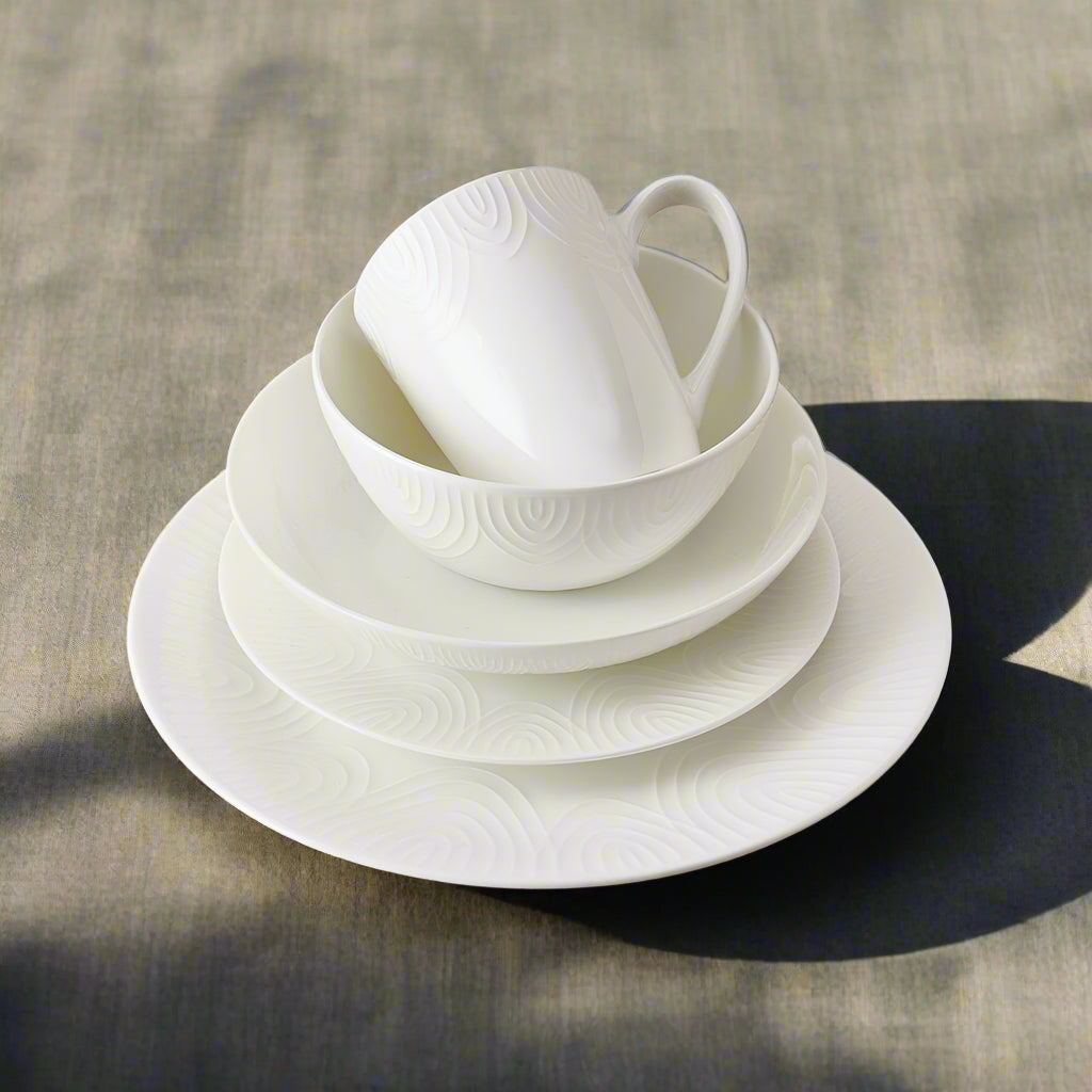 40-Piece Catalina Dinnerware Set - Service for 8 - Elegant Porcelain Plates, Bowls & Mugs - Perfect for Family Dinners, Entertaining Guests & Holiday Gatherings
