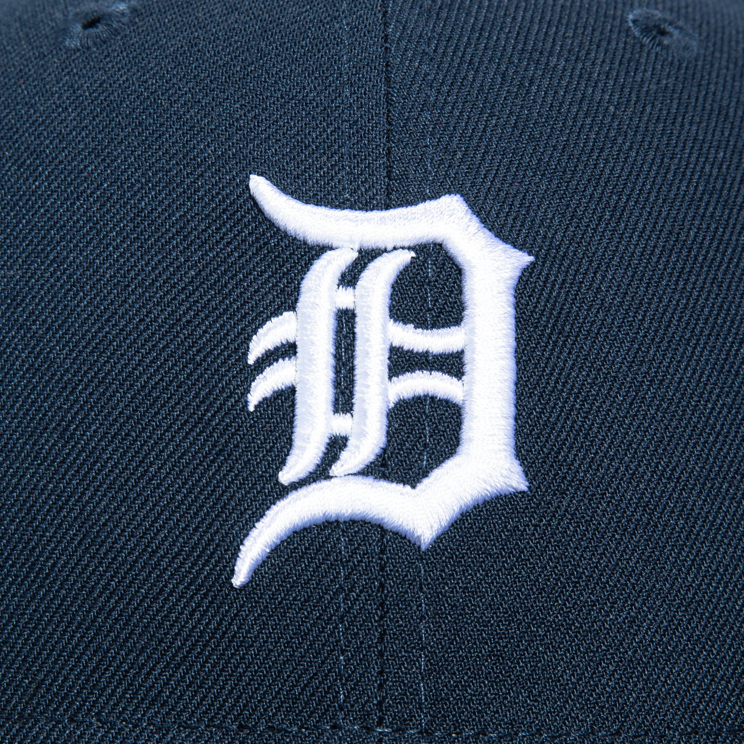 New Era 59Fifty Detroit Tigers Baseball Cap - Navy, Black & White Adjustable Snapback Hat for Men & Women - Perfect for Baseball Games, Streetwear & Casual Outfits