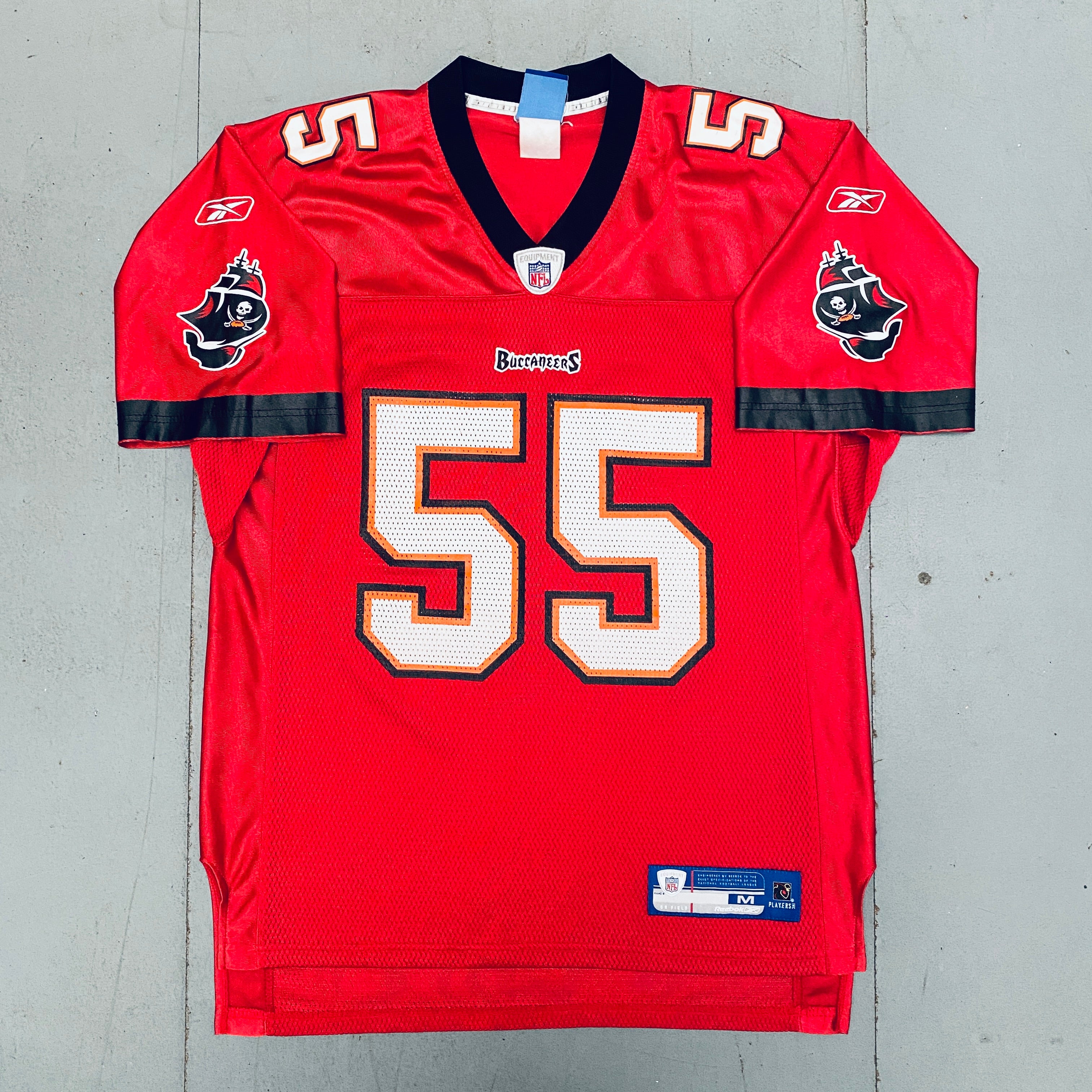 Derrick Brooks Tampa Bay Buccaneers 2004-05 Replica Jersey (Large) - Perfect for Game Day, Fan Events & NFL Memorabilia Collection