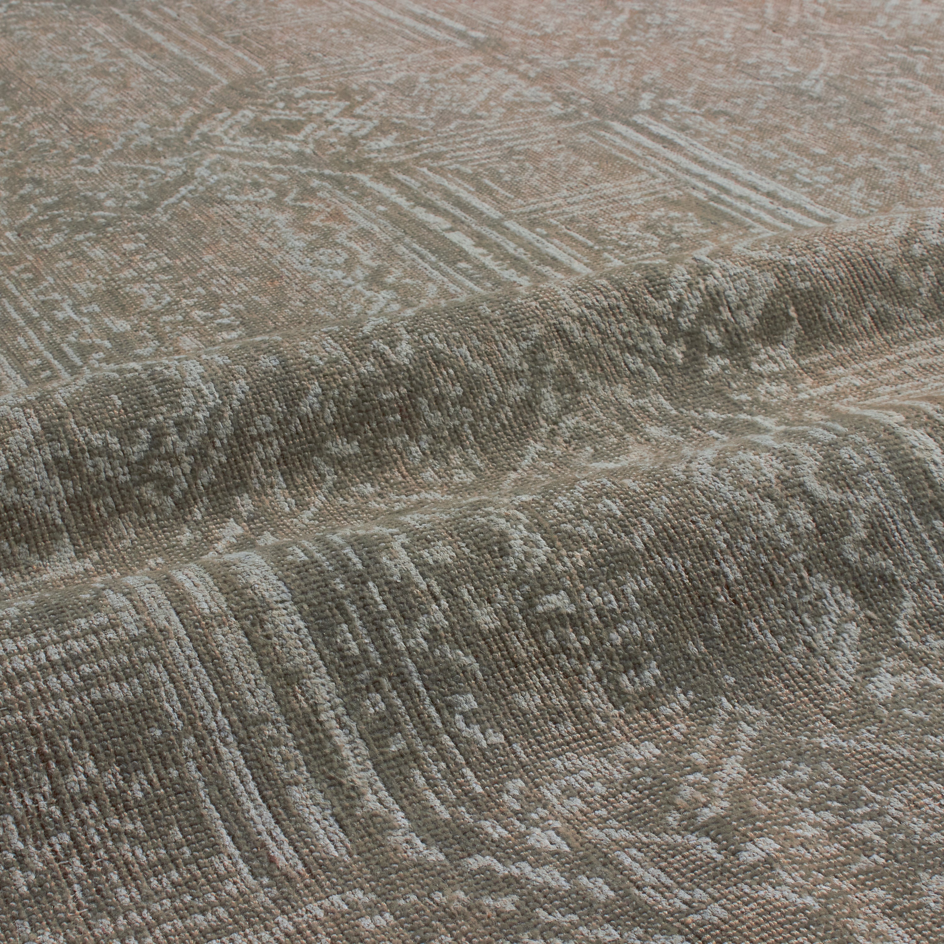 Ronan Ivory/Taupe - Elegant Home Decor & Gift Ideas for Living Room, Bedroom, or Office