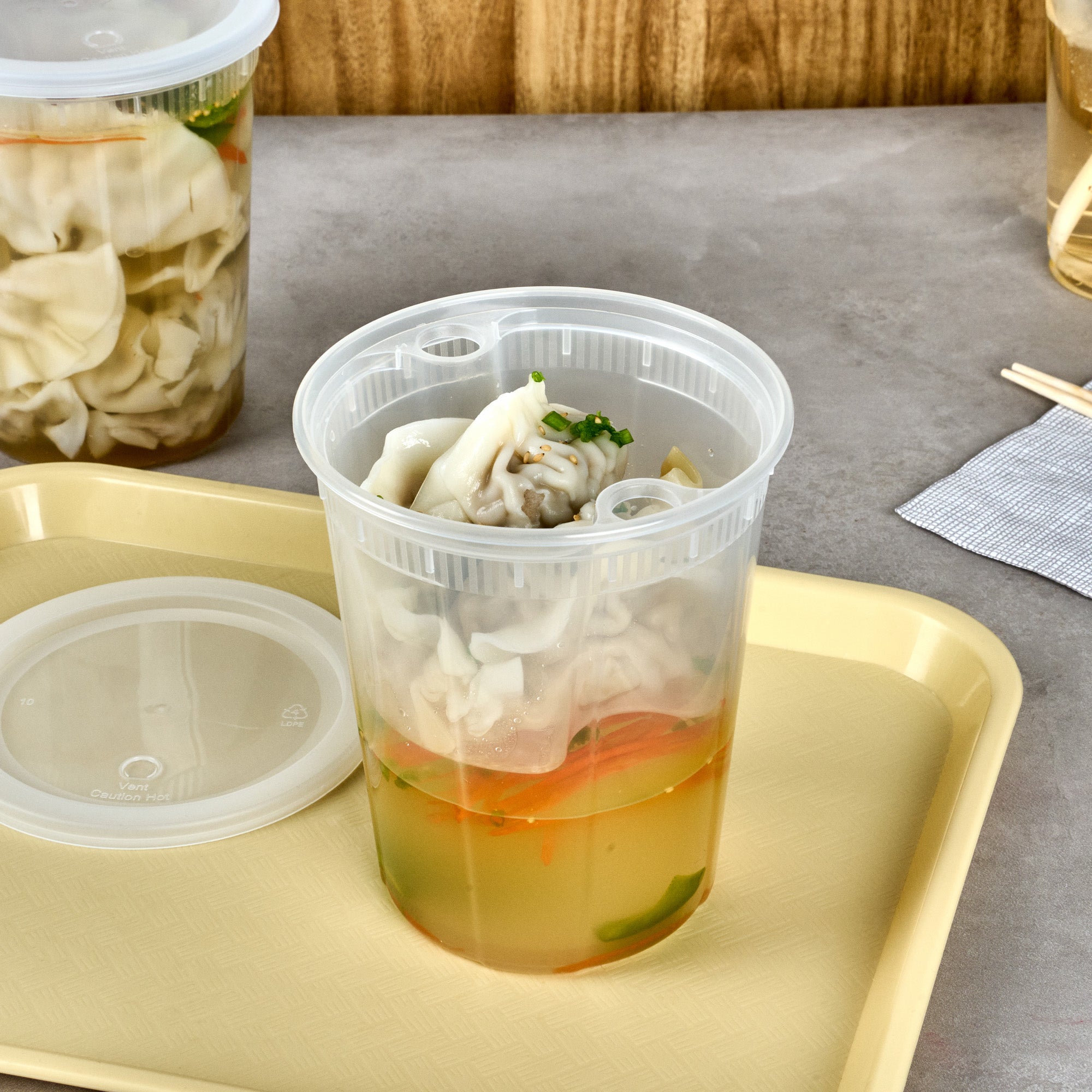 20 oz Clear Plastic Soup Container Insert - Fits 32/40/48 oz Bowls, Microwave Safe (50-Pack) - Perfect for Takeout, Meal Prep & Restaurant Use