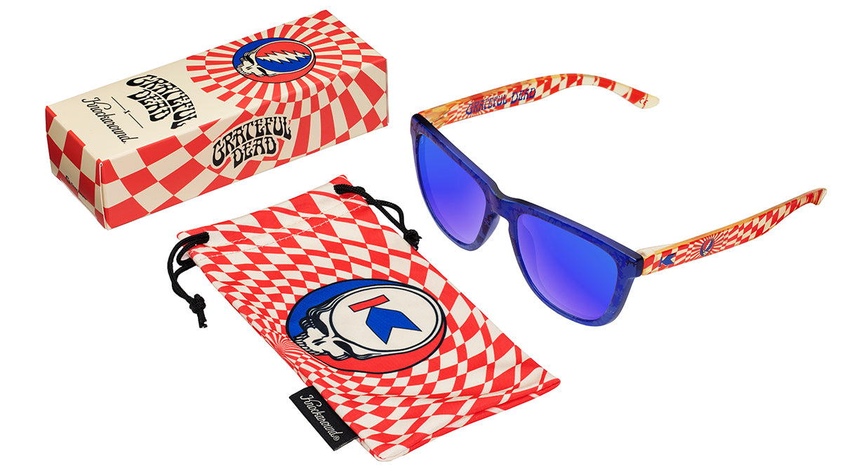 Grateful Dead Steal Your Face T-Shirt & Accessories Bundle - Vintage Band Merch for Concerts, Music Festivals & Casual Wear