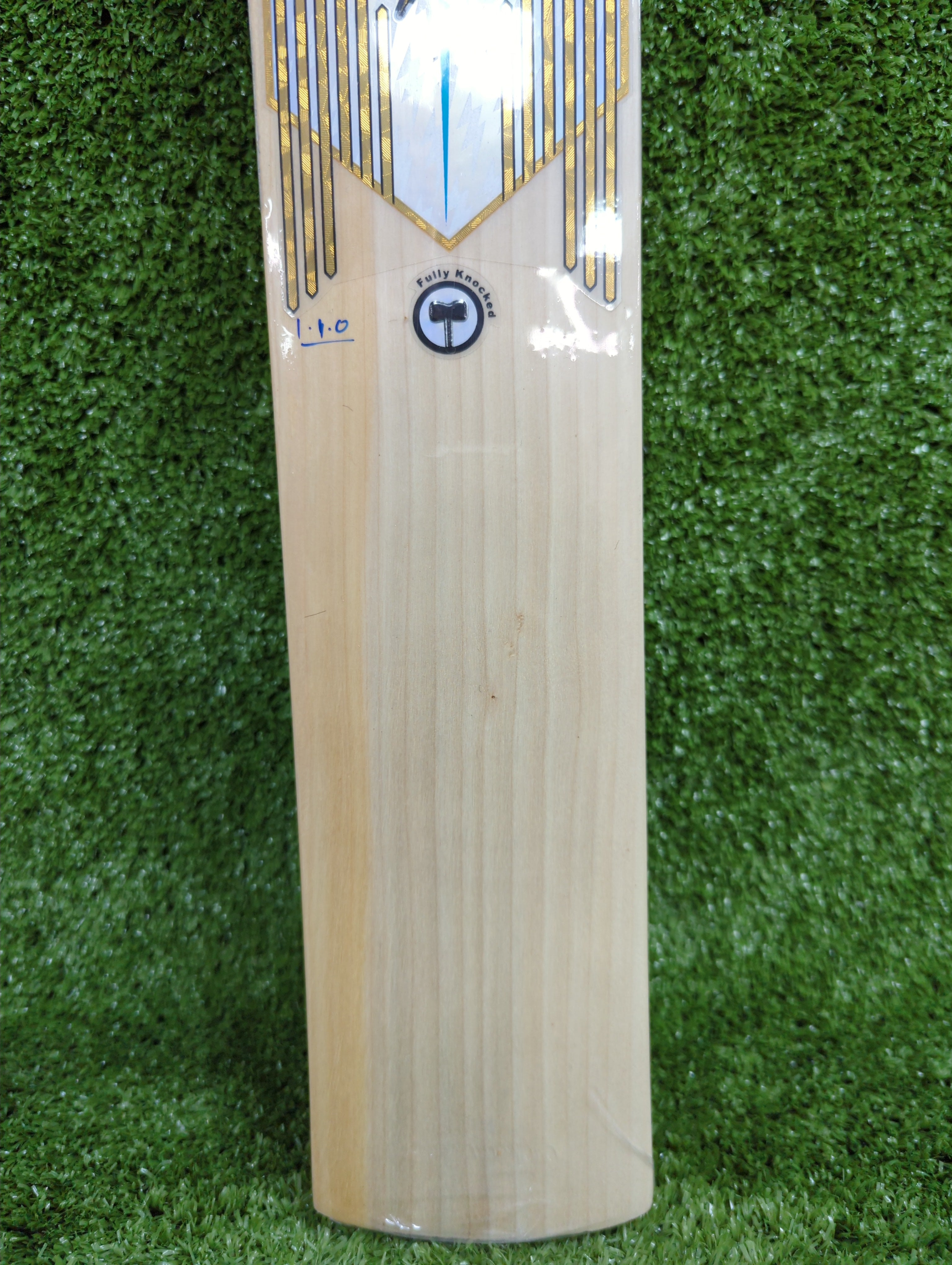 Premium English Willow Cricket Bat for Juniors & Youth - Lightweight & Durable for Training & Matches - Perfect for School, Club, and Competitive Play