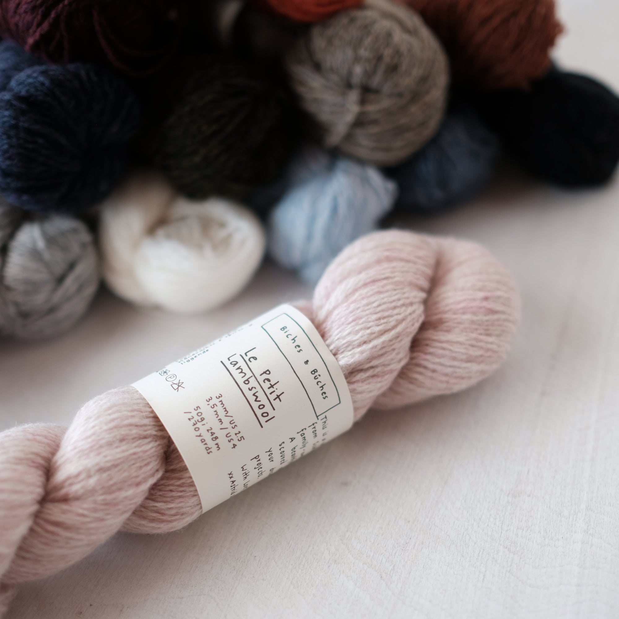 Premium Soft Lambswool Blanket - Ultra Cozy & Warm Winter Throw for Home, Bed, Sofa - Perfect for Gifts, Relaxing & Cold Weather Comfort