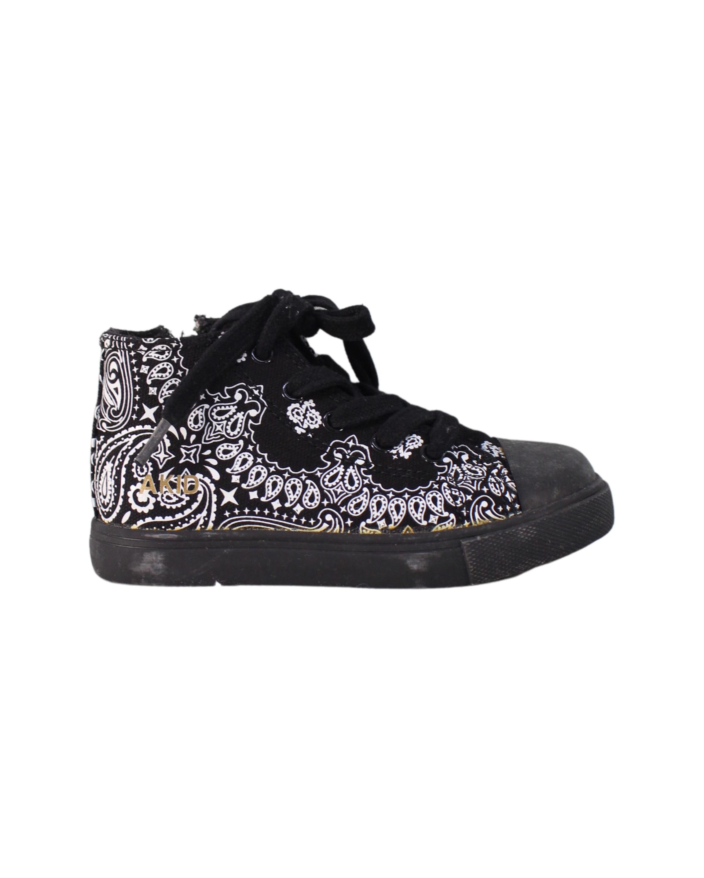 AKID Casual Kids Boots for Boys & Girls - Comfortable & Stylish Toddler Boots Size 4T (EU26) - Perfect for Outdoor Play, School & Everyday Wear