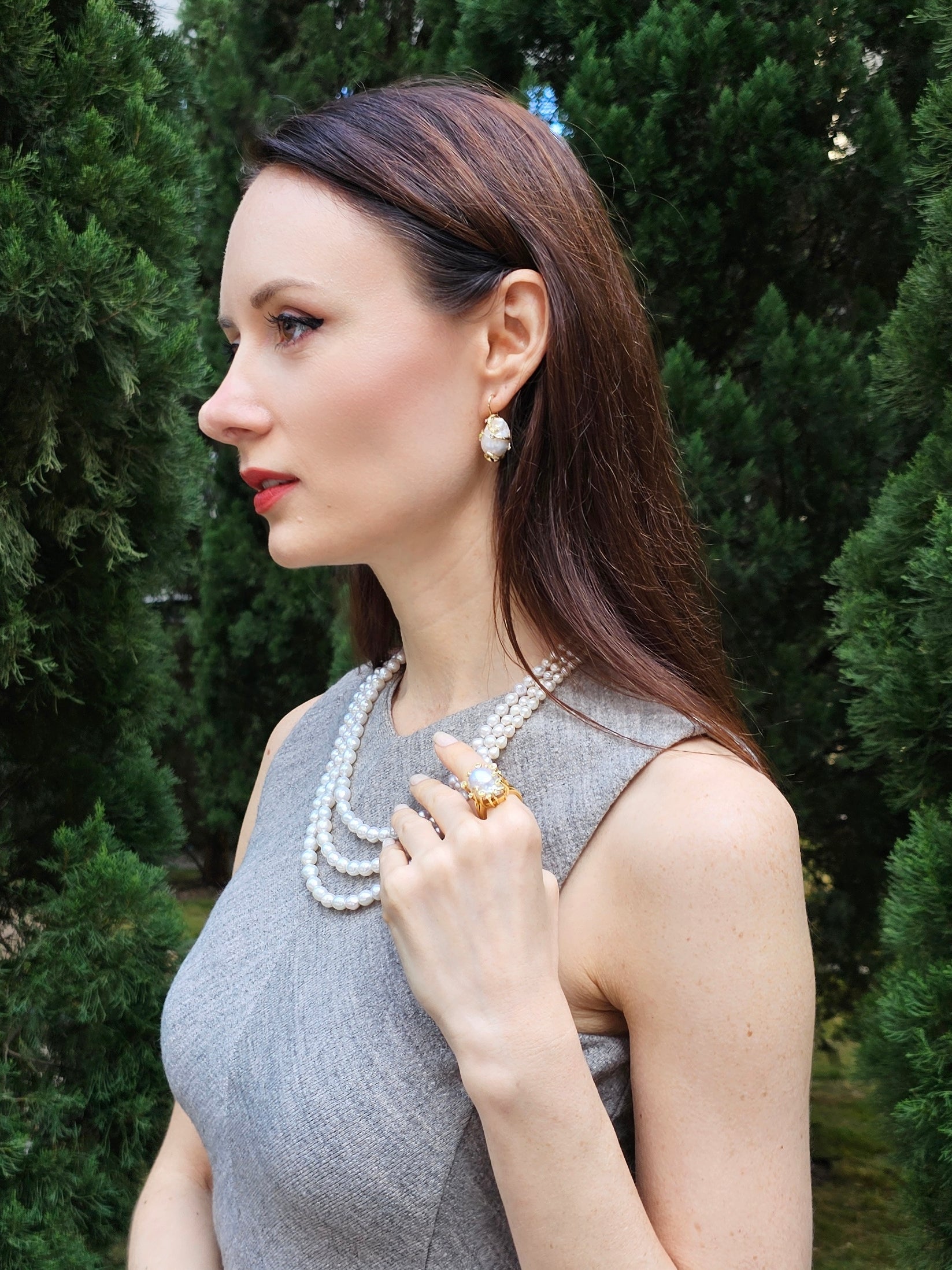 Elegant Baroque Pearls Dangle Earrings for Women - Vintage Style PE008 - Perfect for Weddings, Parties & Special Occasions