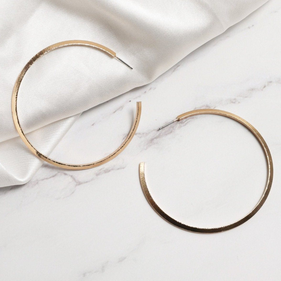Ayleen Hoop Earrings for Women - 14K Gold Plated Stainless Steel Circle Earrings - Hypoallergenic Lightweight Dangle Earrings for Everyday Wear, Party & Gift