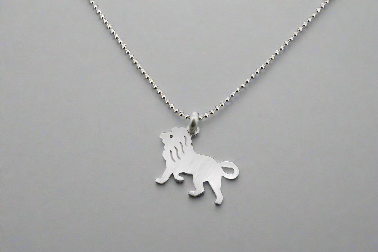 Sterling Silver Lion Pendant Necklace with 45cm Ball Chain - Perfect for Gifts, Fashion Jewelry & Everyday Wear