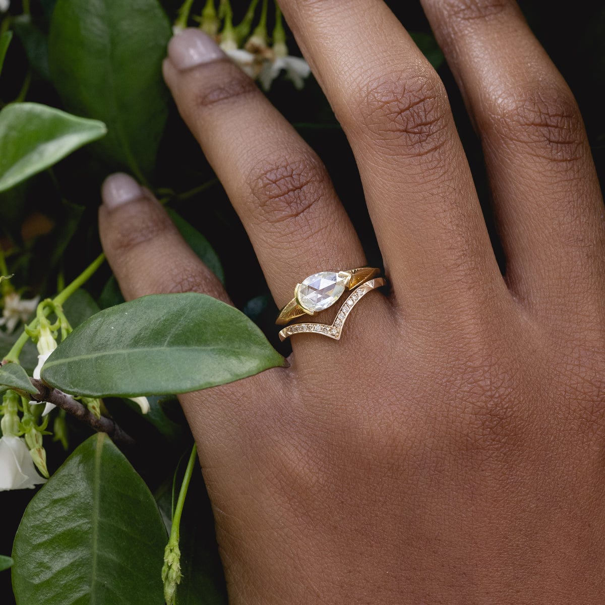 Peak Aurelia 14K Gold Champagne Diamond Wedding Band Ring for Women - Elegant Stackable Bridal Ring for Engagement, Anniversary & Special Occasions