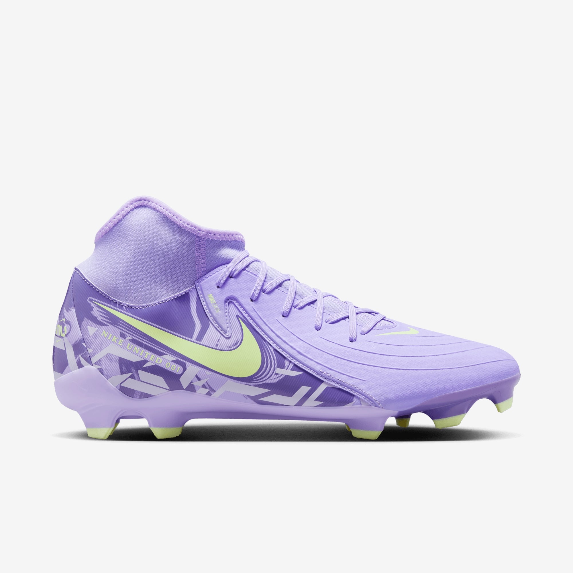 Nike United Phantom Luna 2 Academy Soccer Cleats - Lightweight Football Shoes for Men & Women - Perfect for Turf, Artificial Grass & Indoor Soccer Games