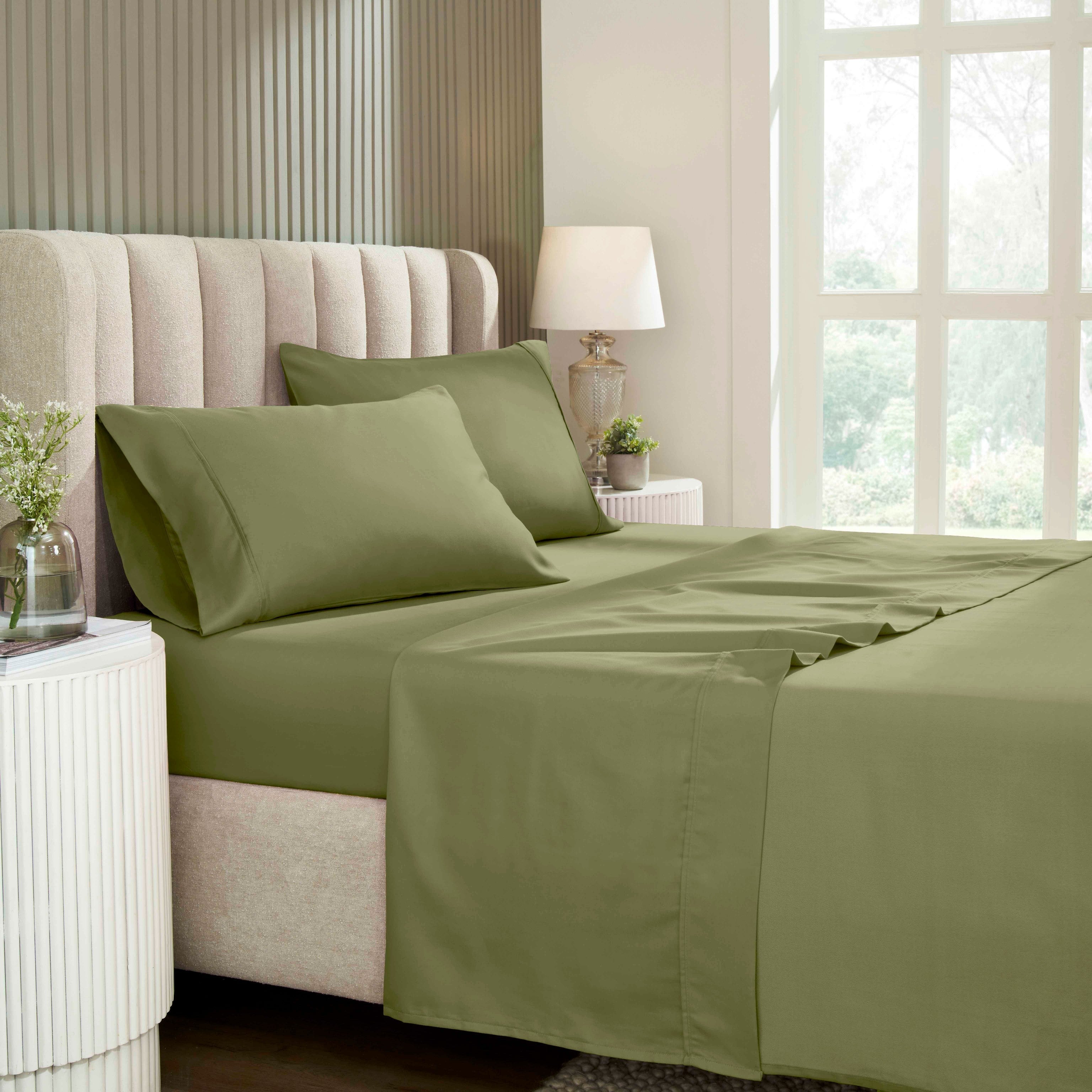 1200 Thread Count Cotton Rich Solid Deep Pocket Bed Sheet Set - Queen Size, Ultra Soft & Breathable - Perfect for Luxury Hotels, Guest Rooms & Master Bedrooms