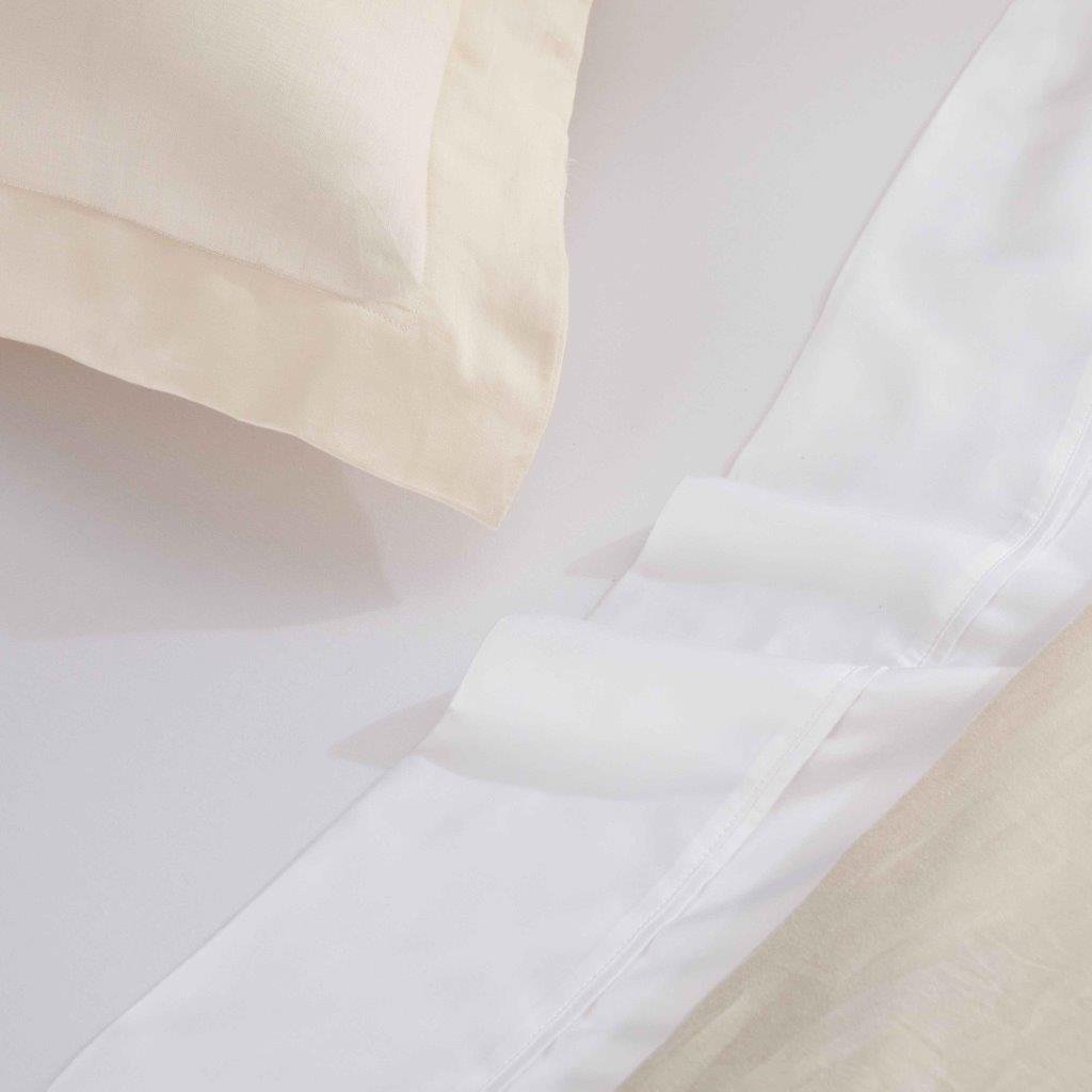 Premium 100% Egyptian Cotton Duvet Cover Set - 300 Thread Count, Breathable & Soft Bedding for All Seasons - Perfect for Master Bedroom, Guest Room & Luxury Hotels