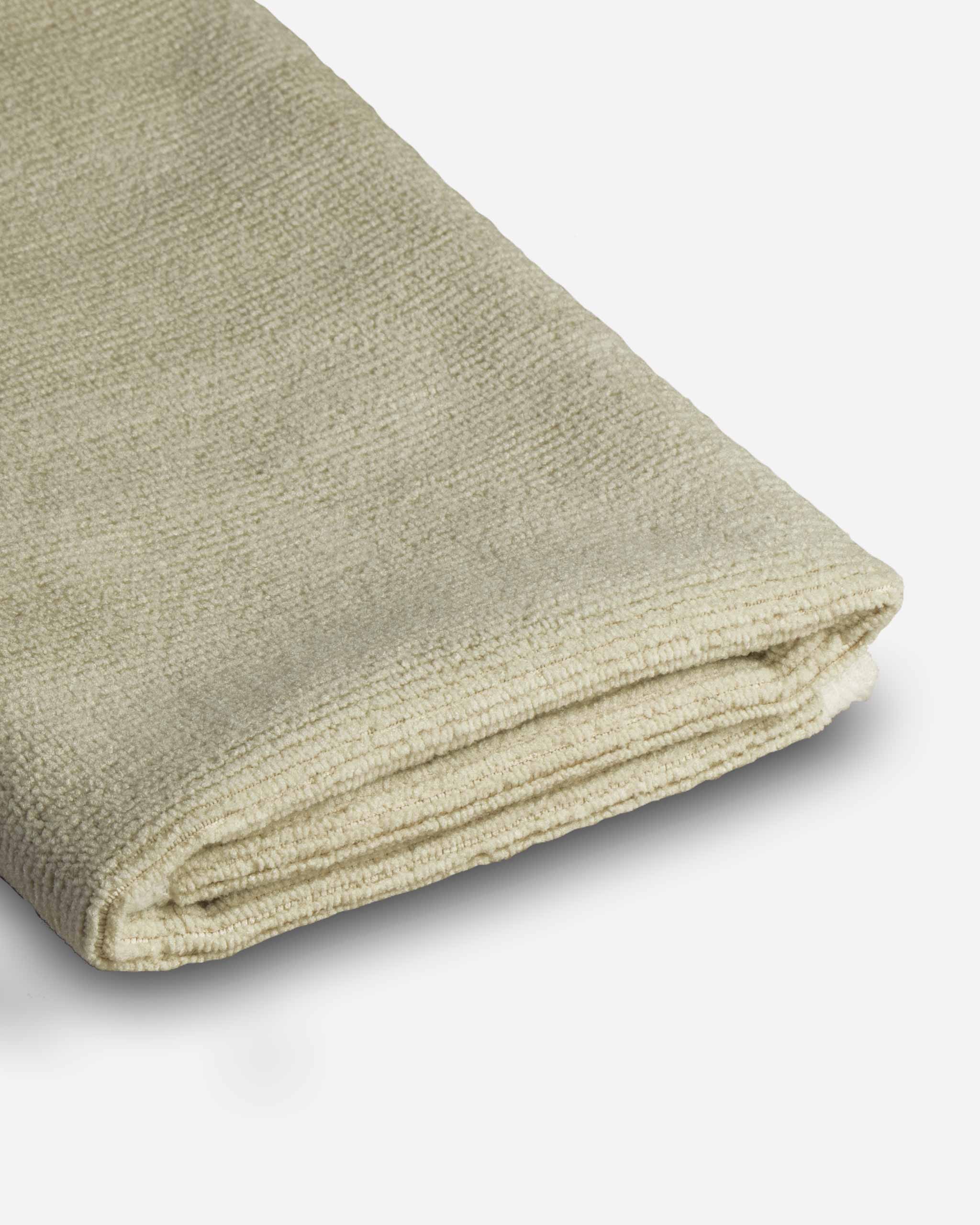 Adam's Premium Microfiber Interior Cleaning Towel - Super Absorbent & Scratch-Free for Car Detailing, Glass Cleaning & Household Use - Canada