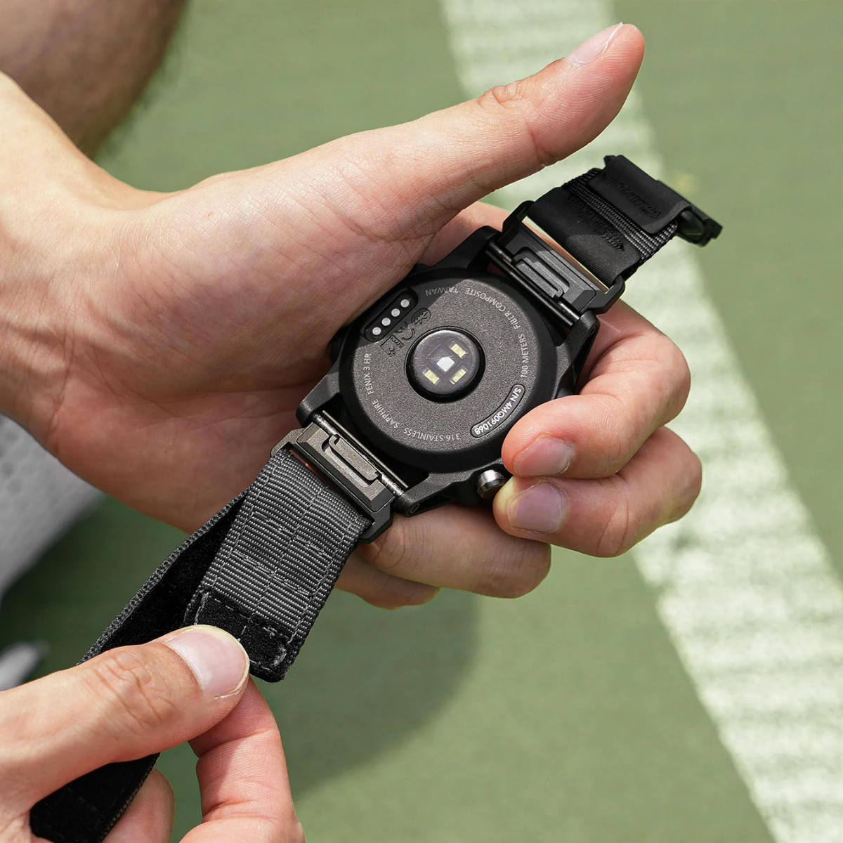 bitplay Fidlock® Magnetic Watch Band - Durable QuickFit Strap for Garmin Fenix/Forerunner - Perfect for Outdoor Sports, Hiking & Adventure Activities