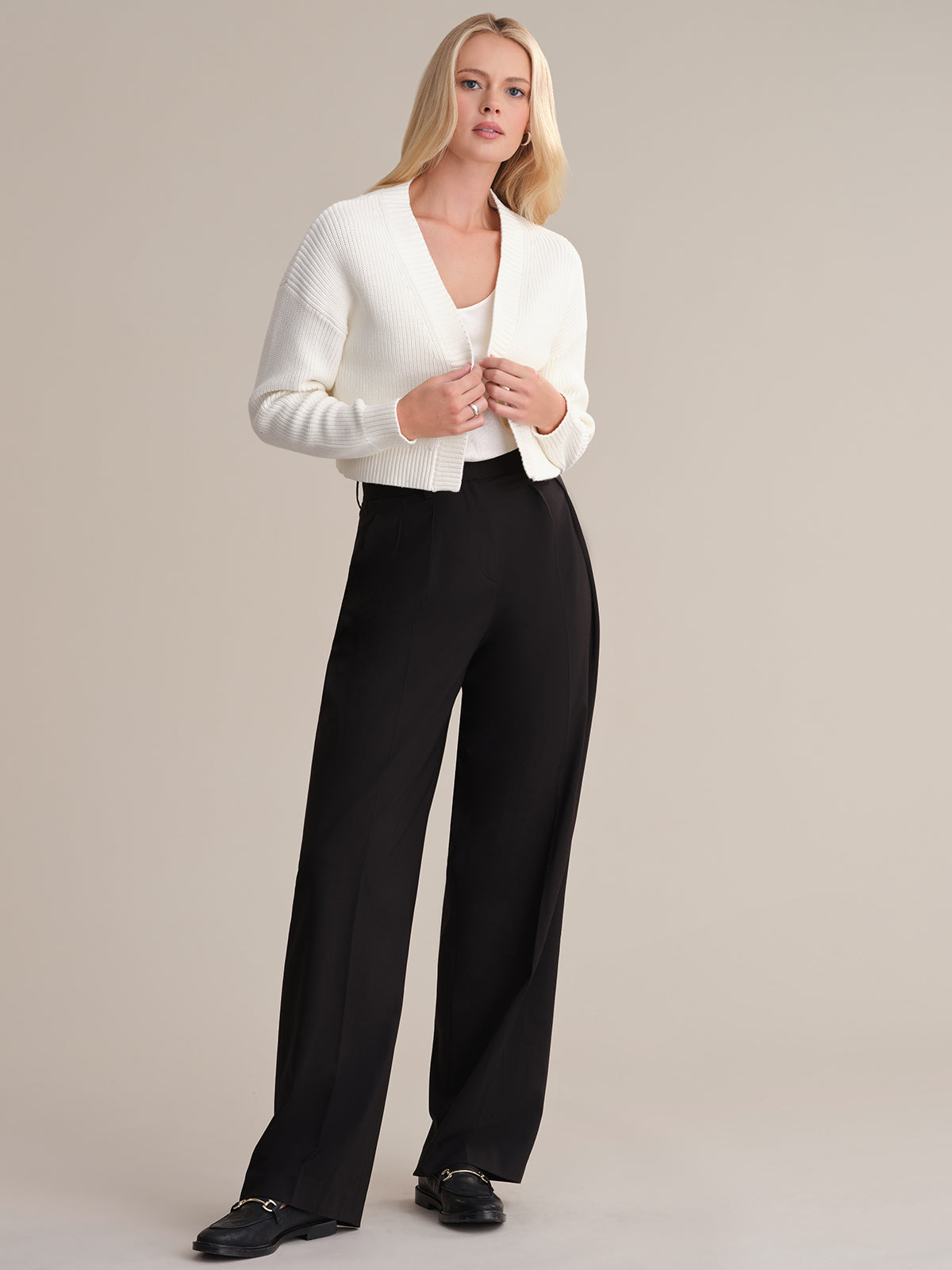 Erin: Stylish Crop Cotton Cardigan for Women | Lightweight Summer Knitwear | Perfect for Casual Outfits, Beach Cover-Ups & Layering