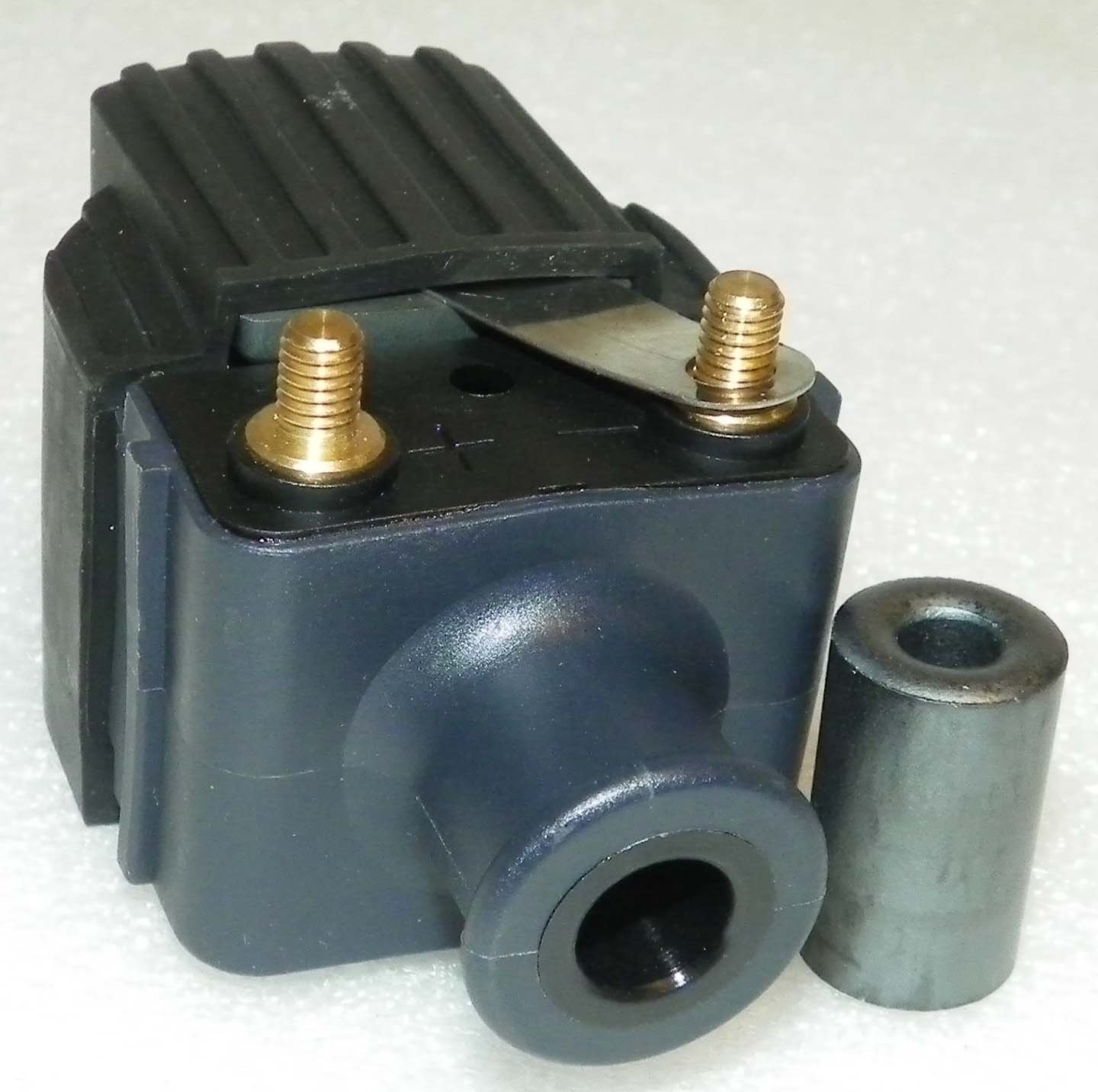 High-Performance Mercury Ignition Coil 100HP 4-Cylinder B209468-6437999 WSM 18-5186 OEM# 339-832757A4 - Compatible with Marine & Automotive Engines for Smooth Acceleration & Reliable Starts
