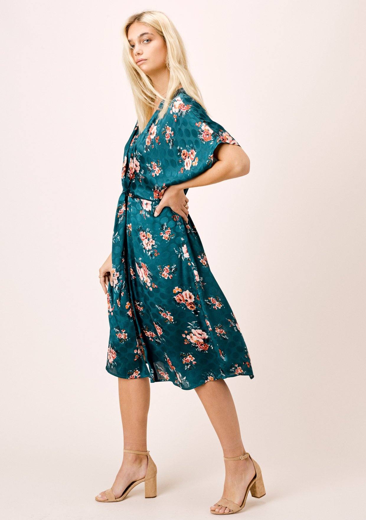 Amelie Floral Kimono Sleeve Dress - Women's Boho Summer Maxi Dress with Pockets | Perfect for Beach Vacations, Date Nights & Outdoor Weddings