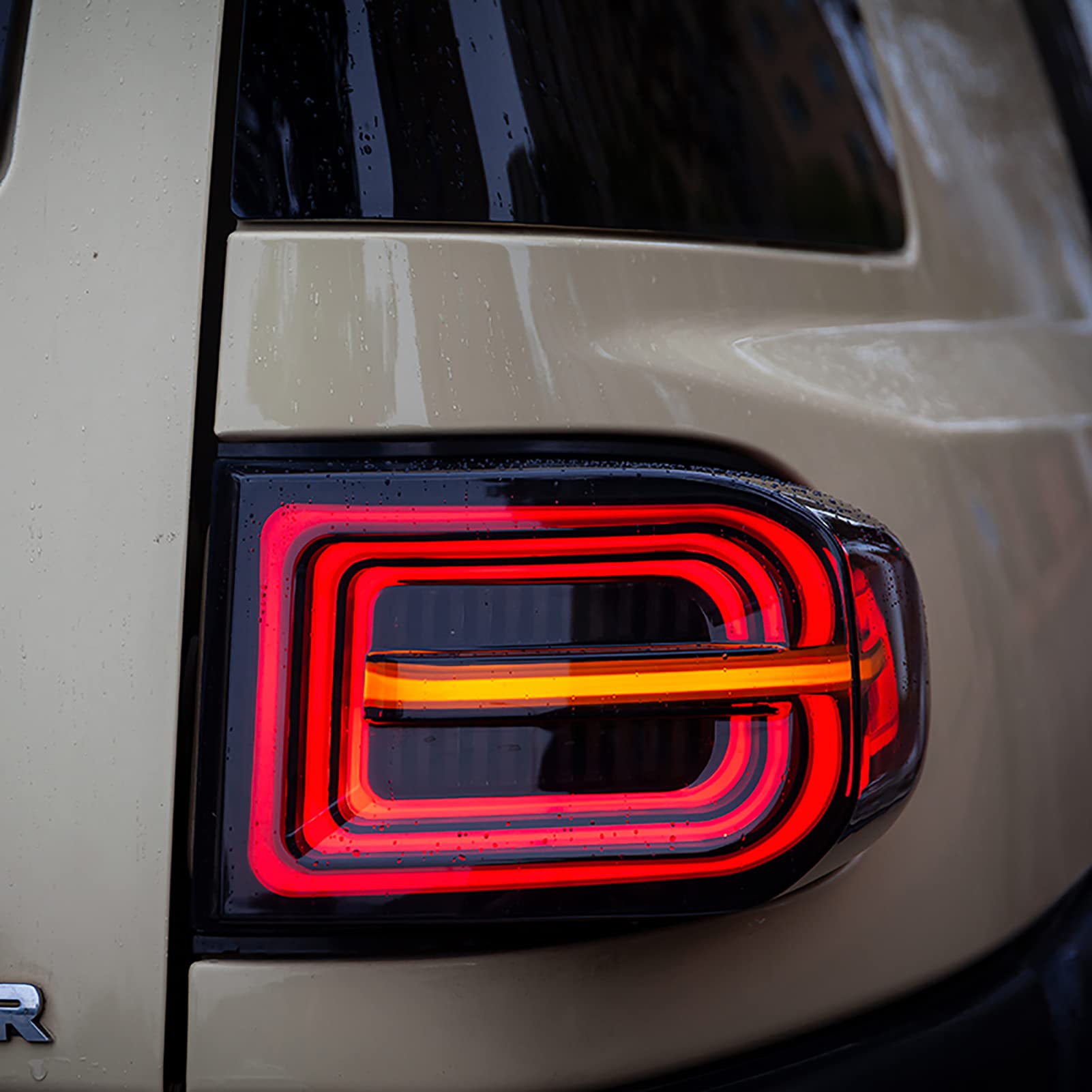 2007-2017 Toyota FJ Cruiser LED Tail Lights with DRL & Sequential Turn Signal - Black Rear Lamp Assembly with Start-up Animation | Auto Accessories for Off-Road & Urban Driving