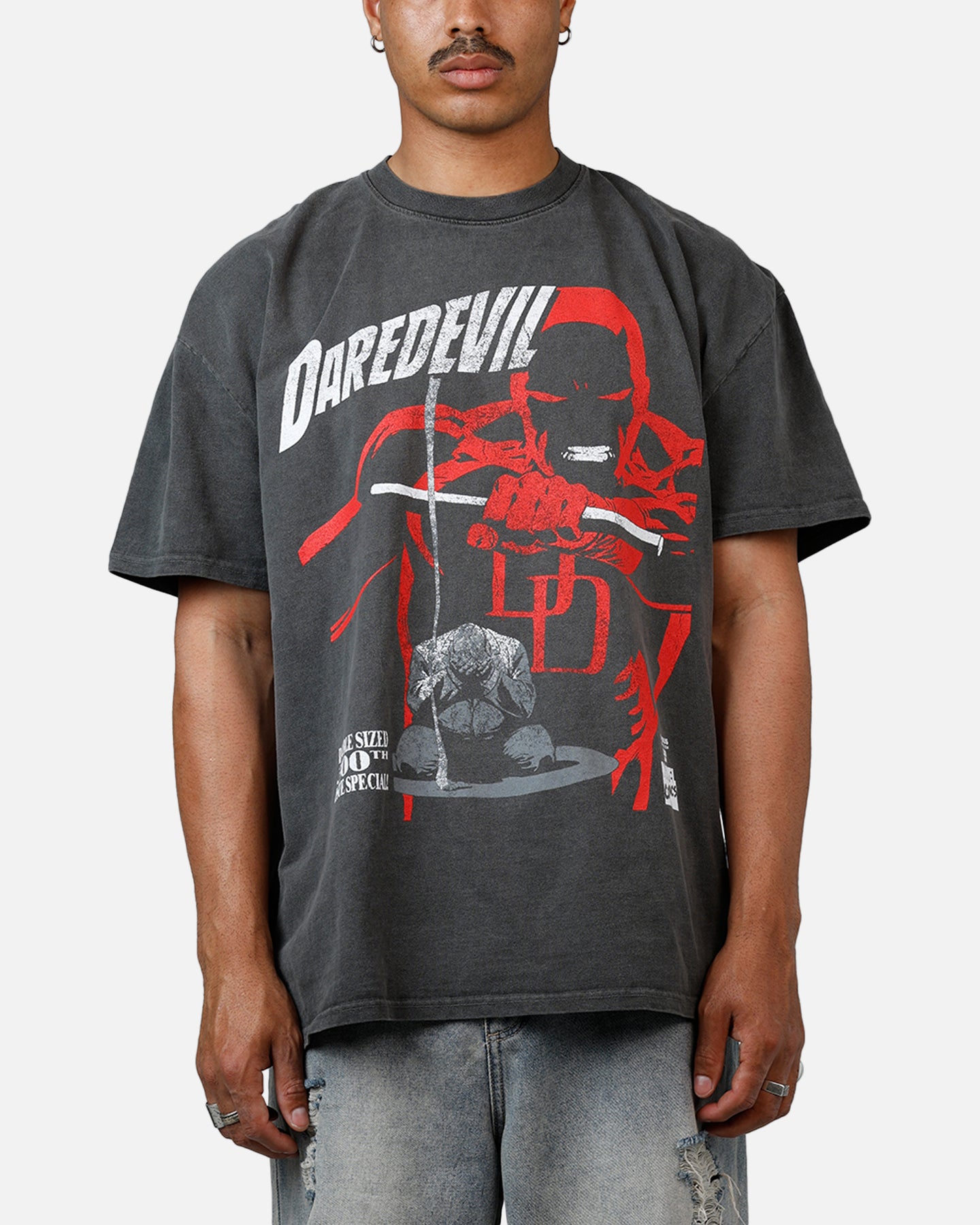 Marvel Daredevil Comic Heavyweight T-Shirt for Men - Black Washed Cotton Tee - Superhero Graphic Shirt for Cosplay, Comic Con & Casual Wear