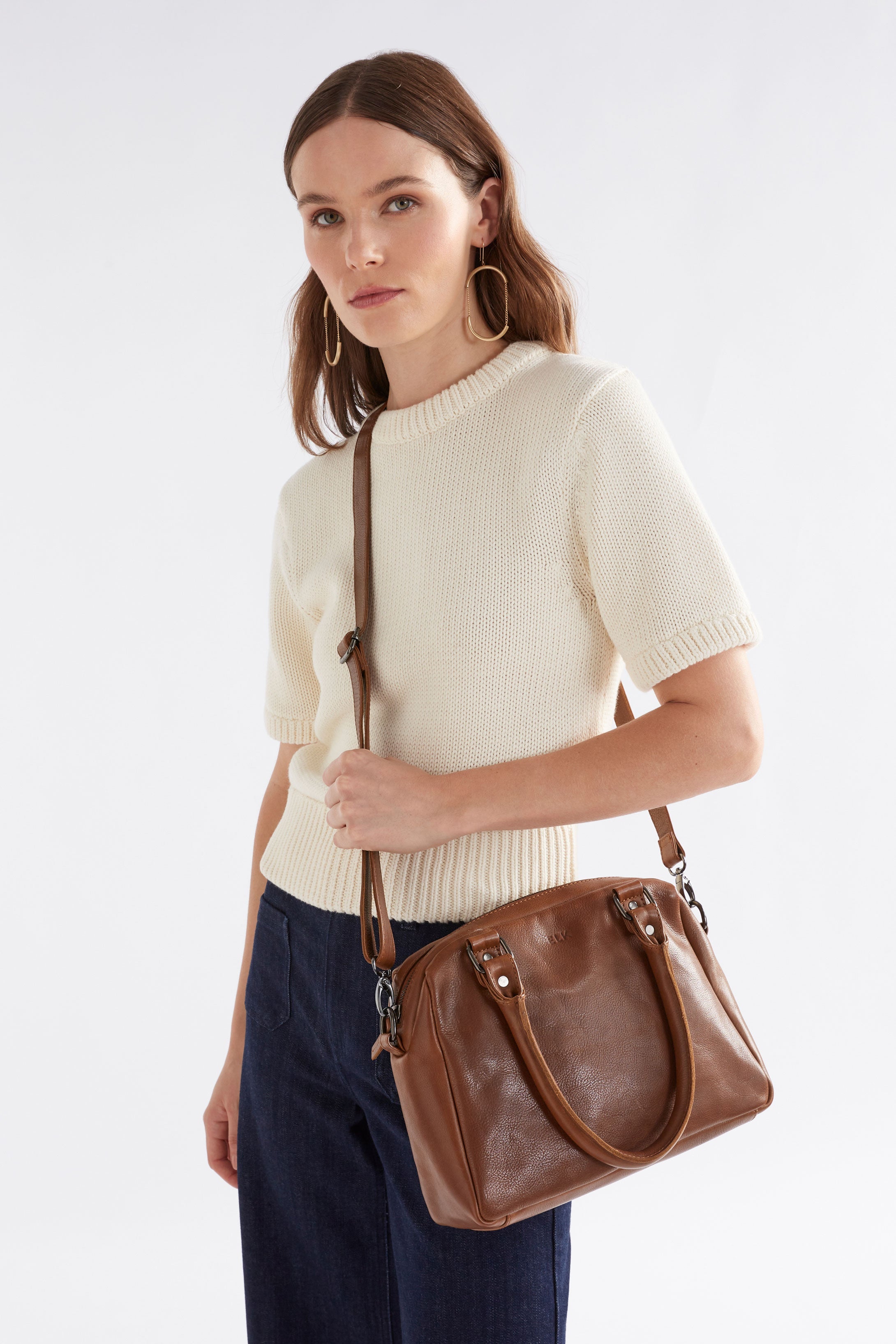 Arta Crossbody Bag for Women - Stylish & Lightweight Shoulder Purse - Perfect for Travel, Work & Everyday Use