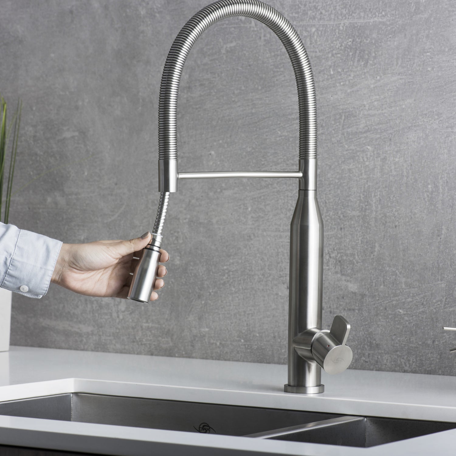 DAX S1095A Brushed Nickel Single Handle Pull Down Kitchen Faucet with Stainless Steel Shower Head - 9 1/16 x 19 5/16 Inches - Perfect for Modern Farmhouse & Commercial Style Kitchens