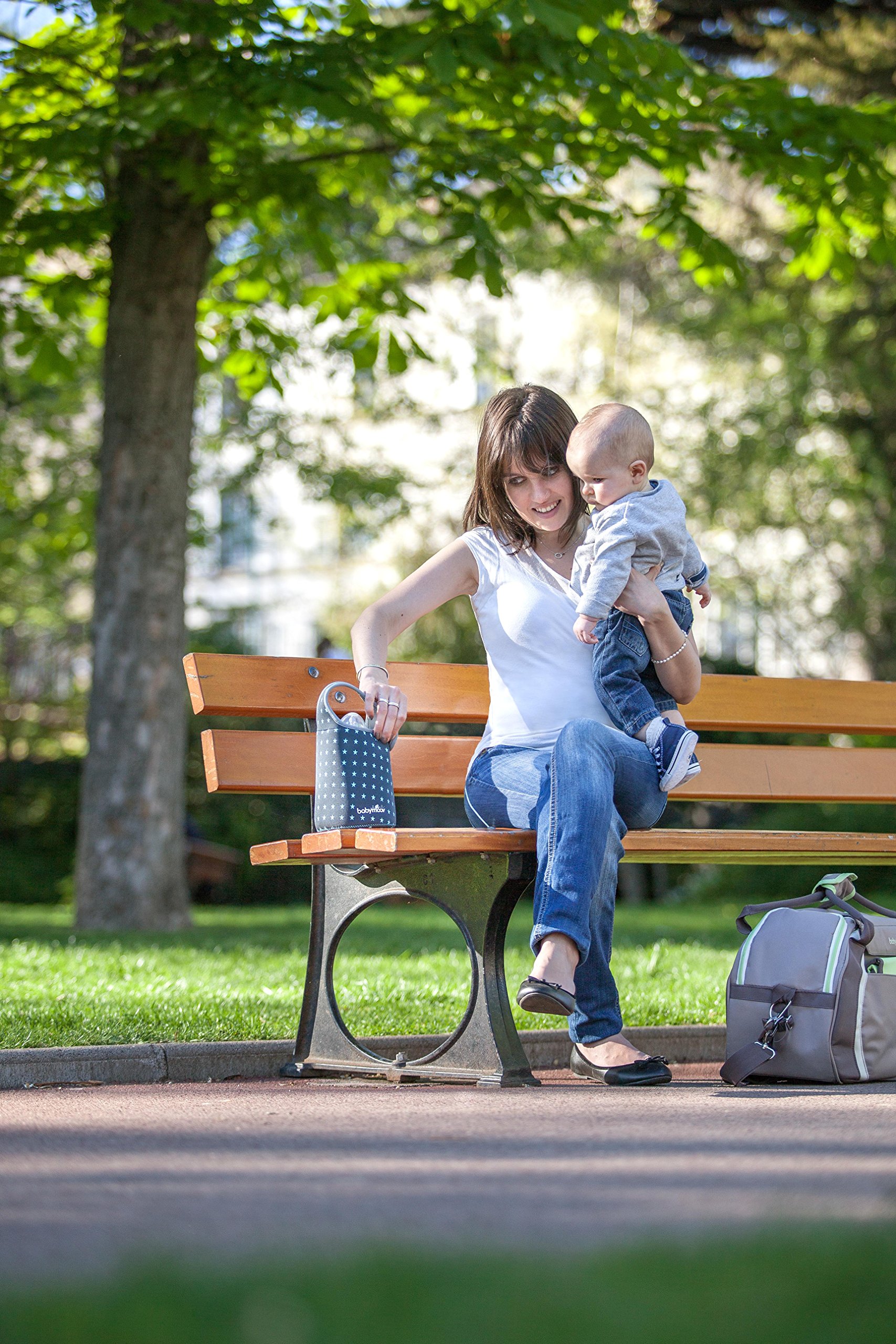 Babymoov Portable Baby Bottle Warmer - Fast Heating Travel Bottle Warmer for Breast Milk & Formula - Perfect for Car, Stroller & On-the-Go Parents