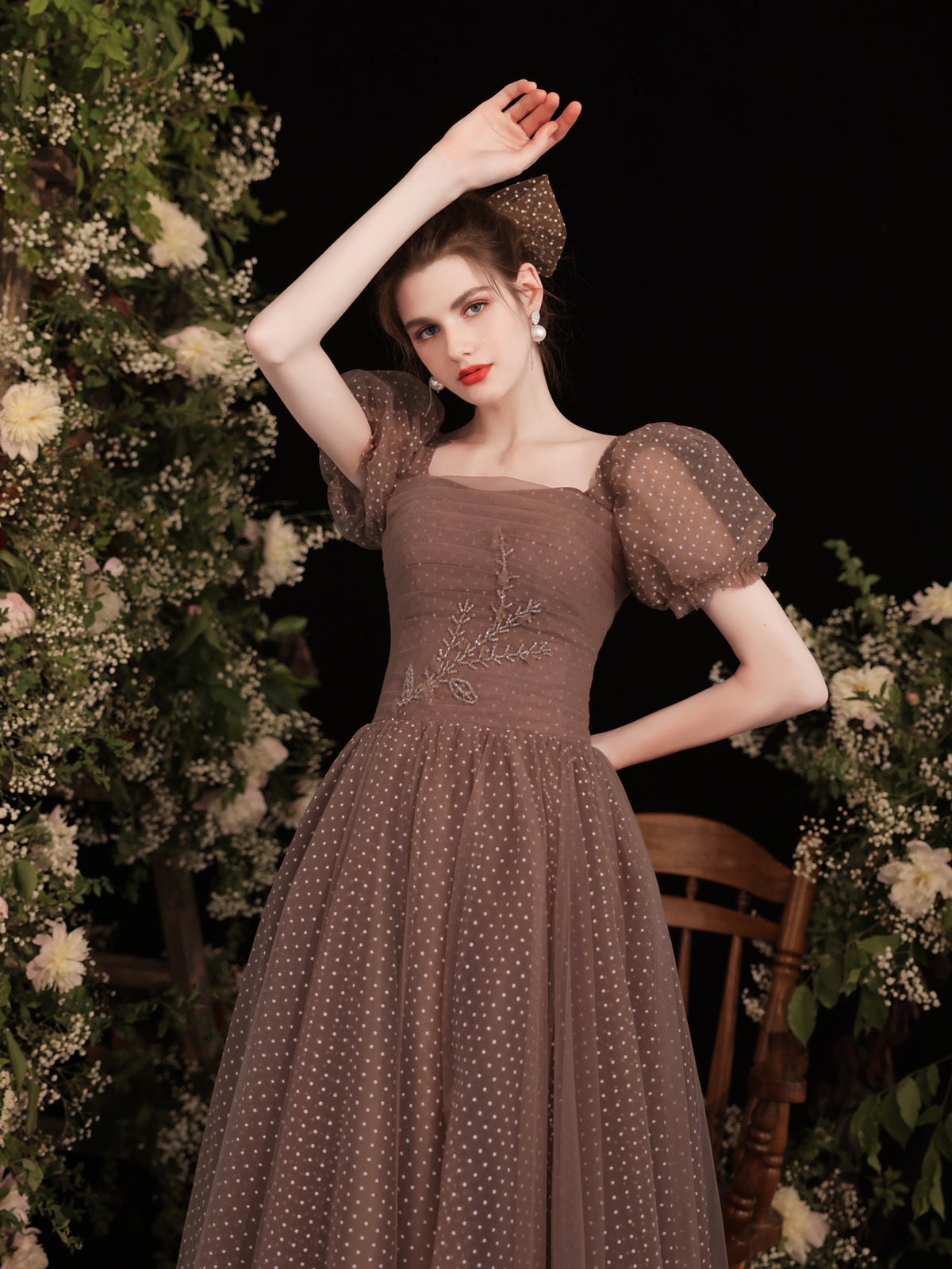 Elegant Brown Tulle Long Prom Dress for Women - A-Line Evening Gown with Flowy Skirt - Perfect for Homecoming, Formal Dances & Special Occasions