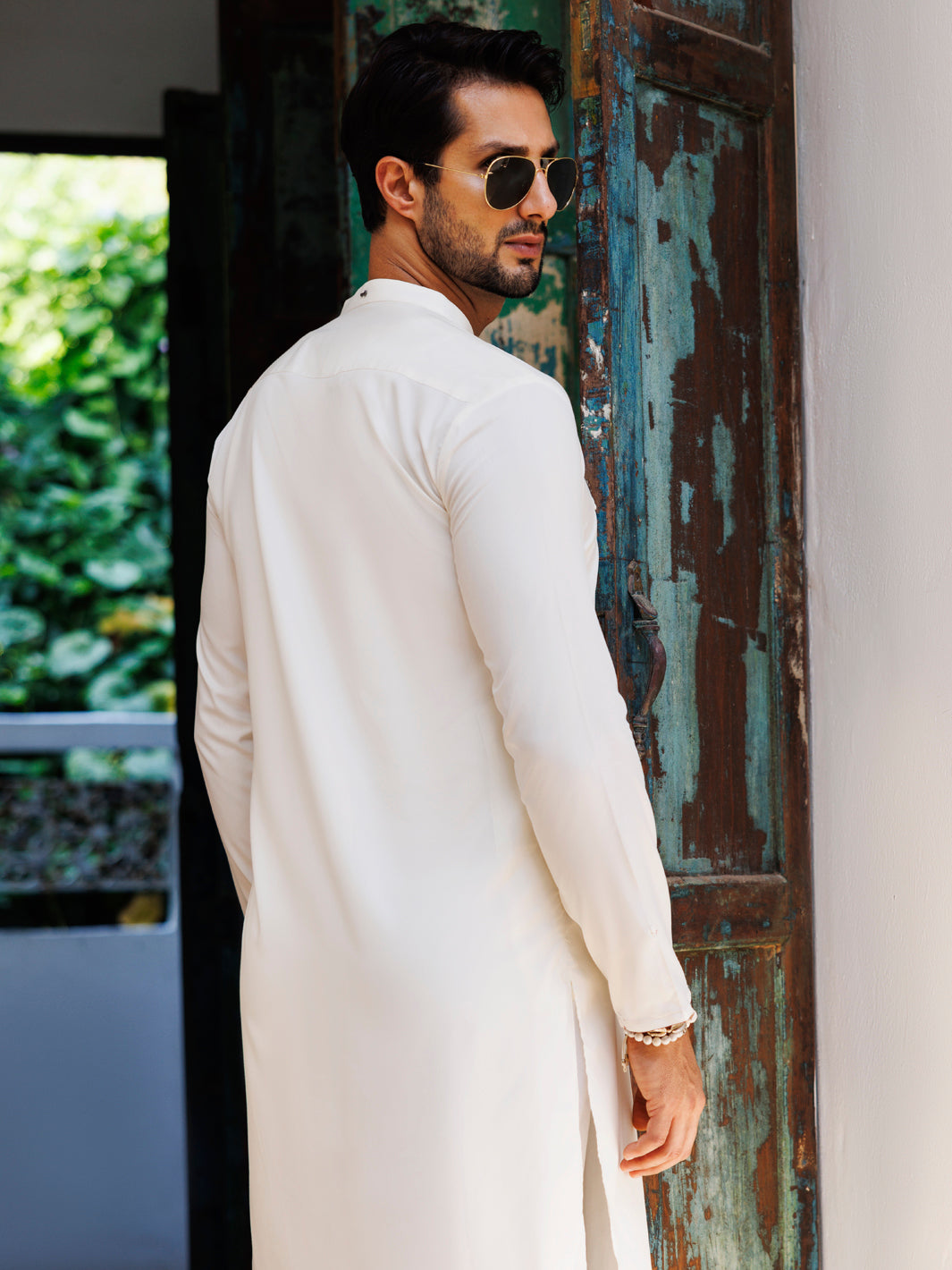 Stylish Blended Off White Kurta for Women - Comfortable & Trendy Ethnic Wear - Perfect for Festivals, Weddings, and Casual Outings
