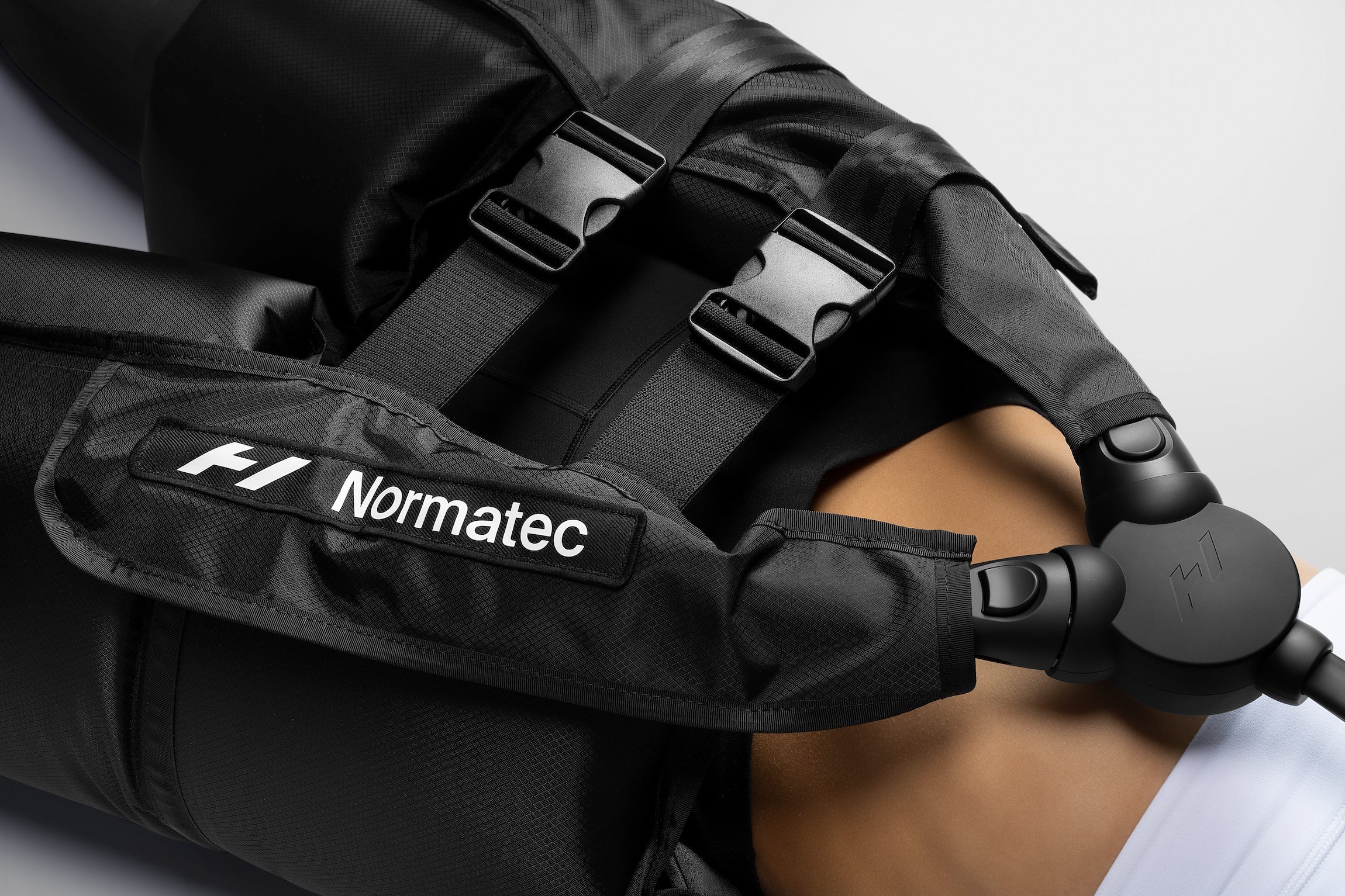 Normatec Full Body Recovery System 3.0 - Legs, Arms & Hips Compression Therapy for Athletes - Post-Workout Muscle Recovery & Pain Relief - Perfect for Gym, Running & Sports Training