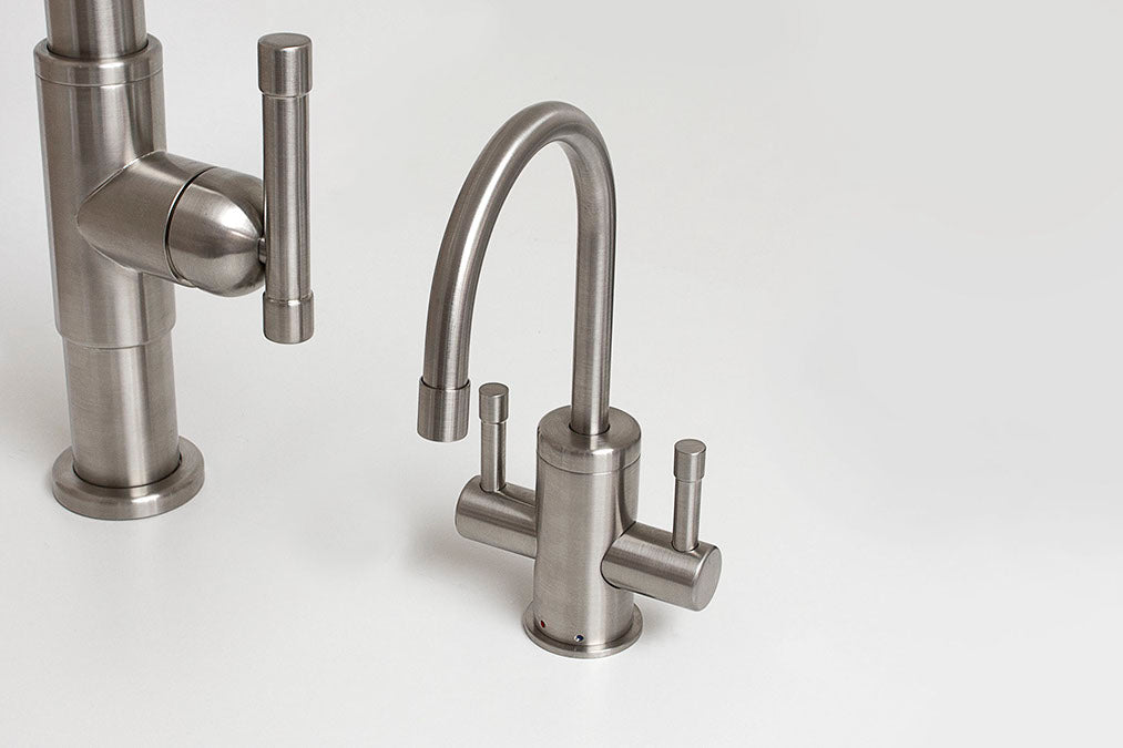 Gooseneck Kitchen Faucet with Pull Down Sprayer - High Arc Brushed Nickel Water Tap for Sink, Perfect for Washing Dishes, Filling Pots & Modern Home Decor