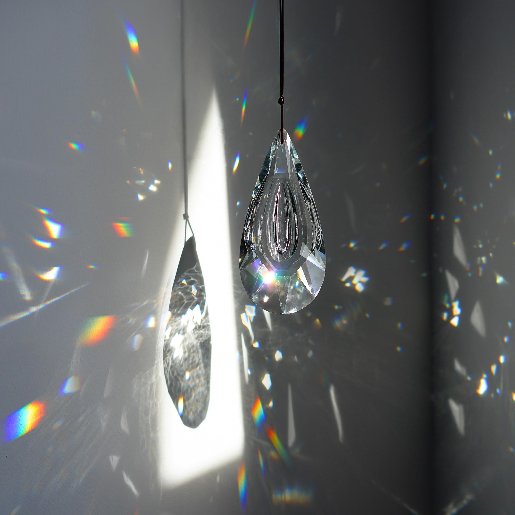 Crystal Prism Suncatcher - Faceted Clear Rainbow Maker Pendant for Windows, Gardens & Home Decor | Creates Beautiful Light Reflections for Meditation Rooms, Nurseries & Outdoor Spaces